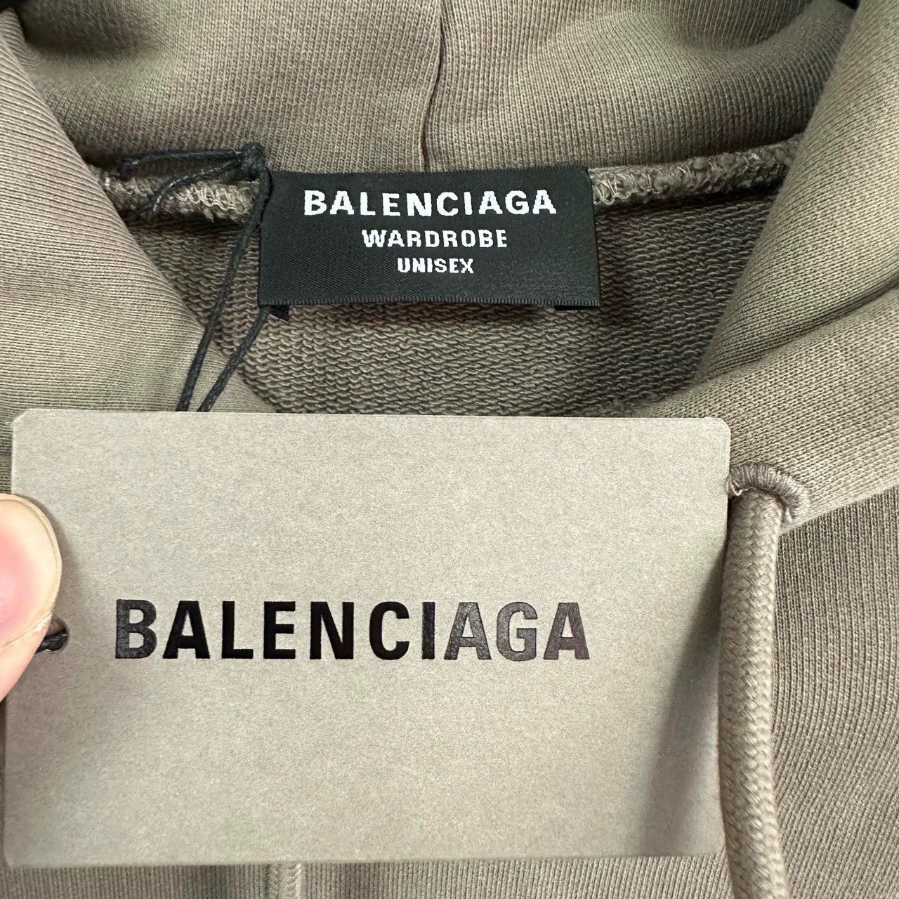 Balenciaga balenciaga embroidered hoodie in new condition Size US M / EU 48-50 / 2 - 3 Thumbnail