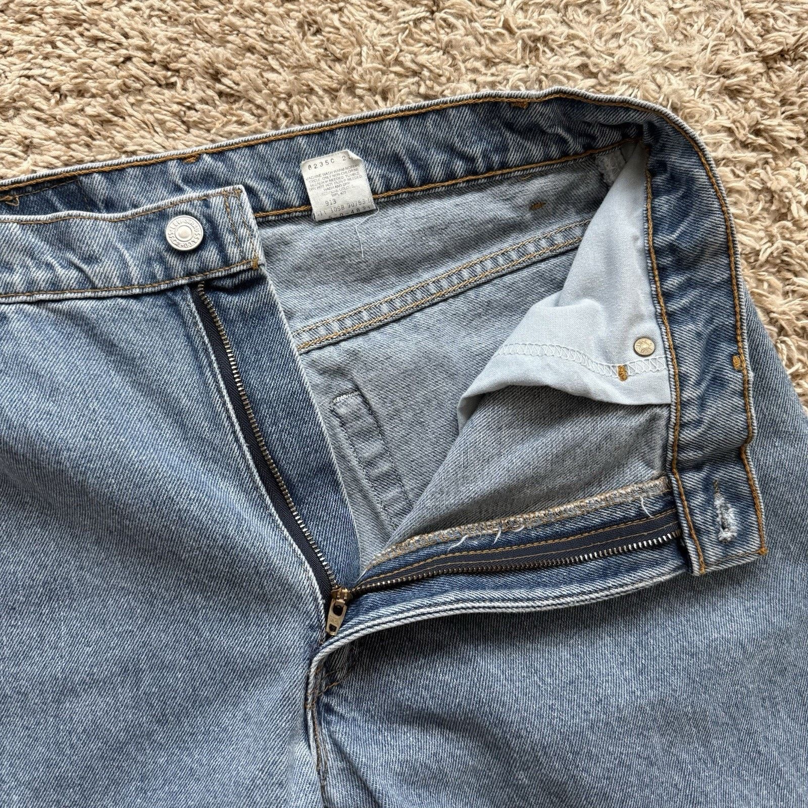 Levi's × Vintage Vintage Levi's 560 Jeans Size 32x31 Loose Tapered Blue USA Size US 32 / EU 48 - 3 Thumbnail