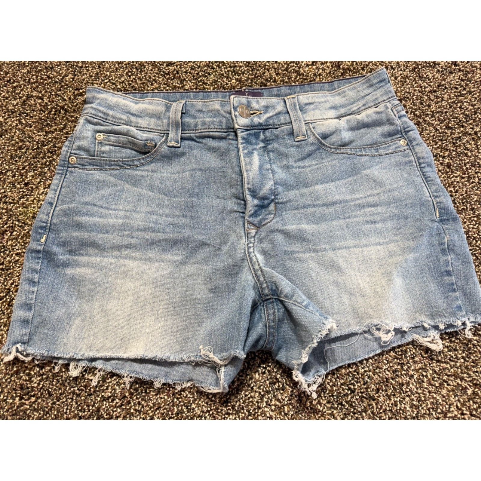 NYDJ NYDJ Shorts Women's Blue Denim Cut-Off 3" Inseam Size 8 Size 30" / US 8 / IT 44 - 2 Thumbnail