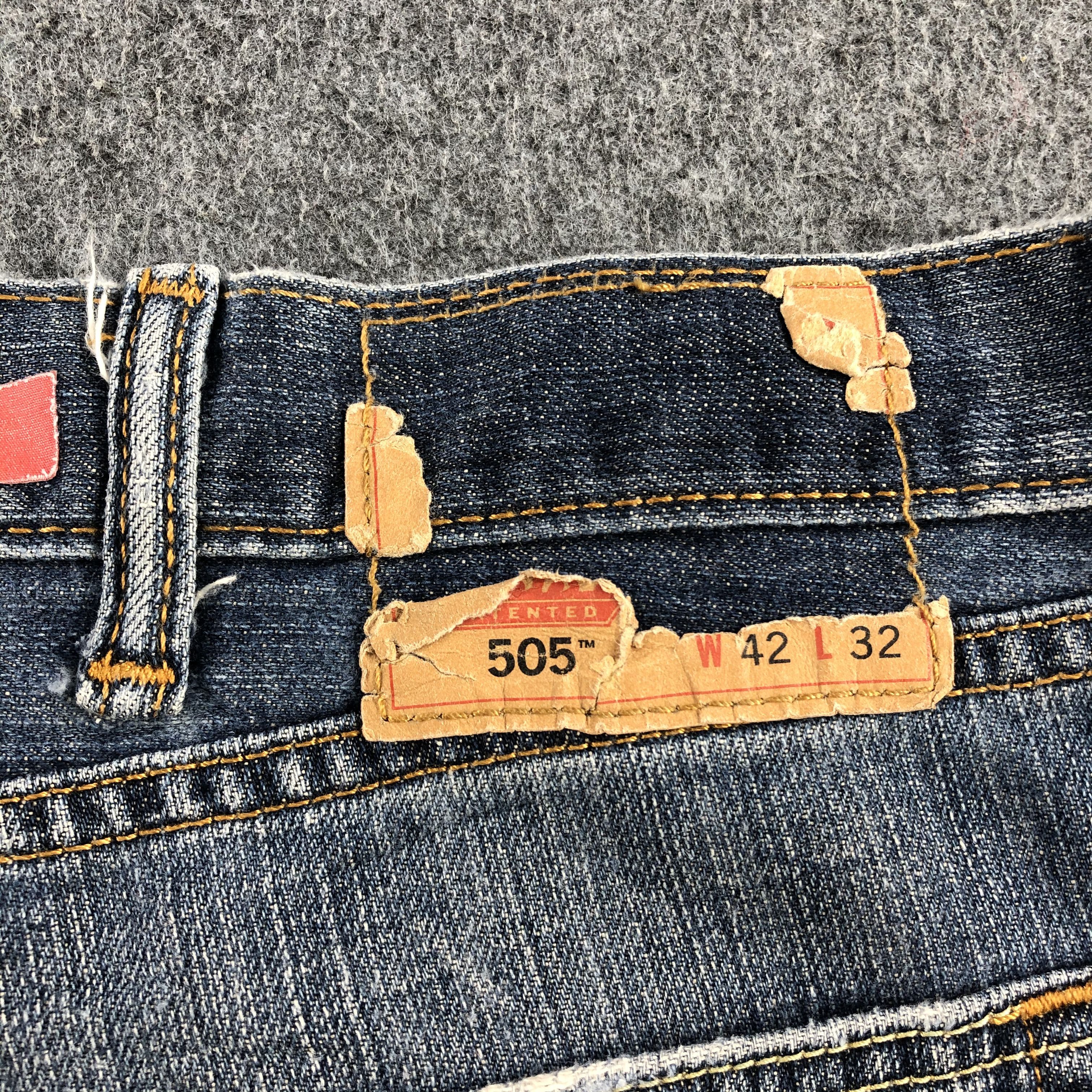 Levi's Vintage Blue Wash Levis 505 Jeans-J2206 Size US 43 - 5 Thumbnail
