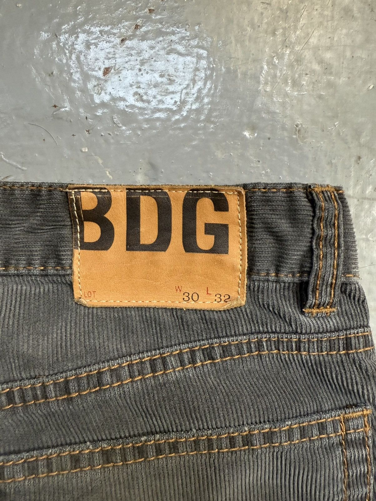 Bdg Courdoroy bootcuts Size US 30 / EU 46 - 4 Thumbnail