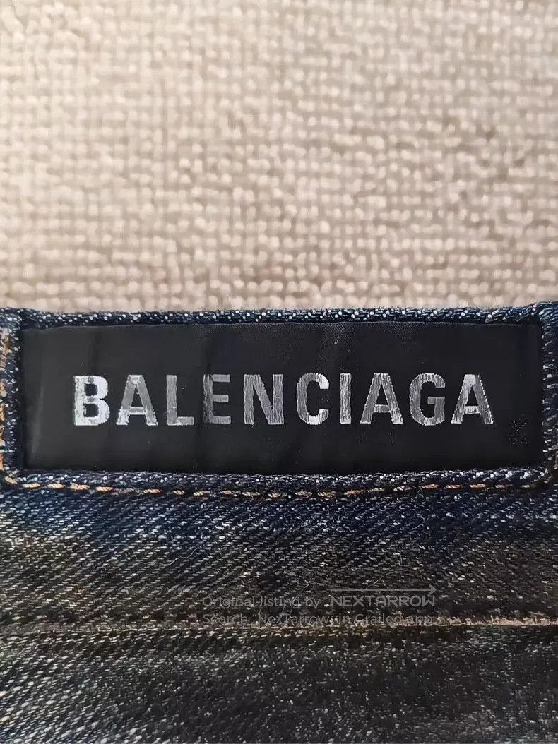 Balenciaga Balenciaga 24fw graffiti dirty mud stained Bag . Size US 30 / EU 46 - 3 Thumbnail