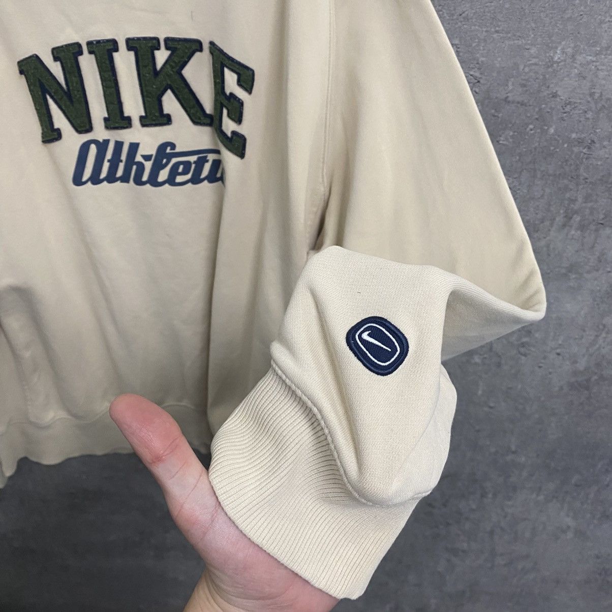 Nike Vintage Nike Athletic Baggy Sweatshirt Oversized Big Logo Size US XL / EU 56 / 4 - 7 Thumbnail