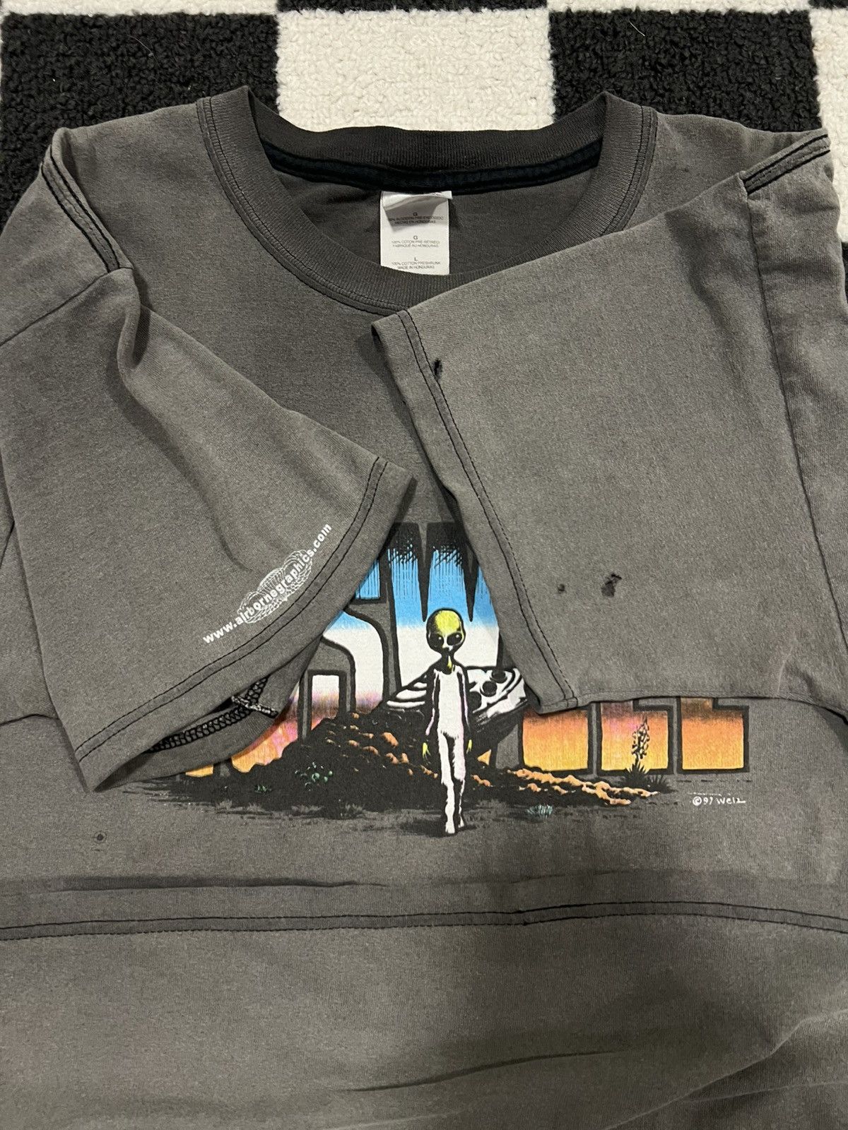 Vintage Vintage 1997 Rosewell Alien Faded Tee Size US L / EU 52-54 / 3 - 5 Thumbnail