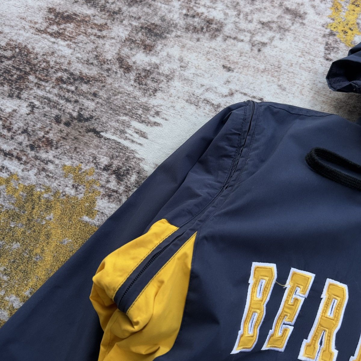 Japanese Brand RARE CAL BIG EMBROIDERY LOGO REVERSIBLE FLEECE JACKET Size US L / EU 52-54 / 3 - 9 Thumbnail