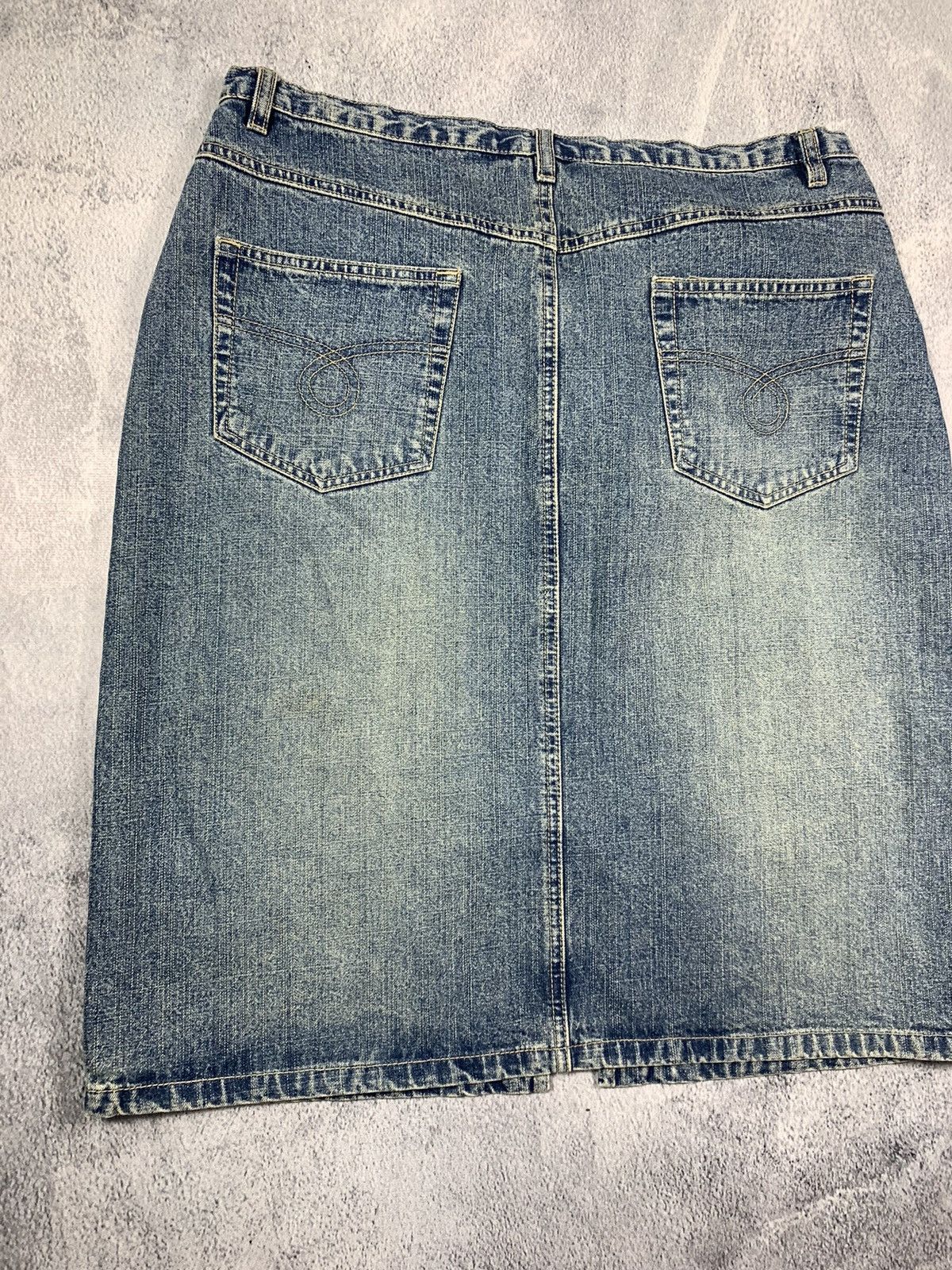 Japanese Brand × Vintage Vintage 90s Denim midi skirt faded streetwear style size 33 Size 33" - 10 Thumbnail