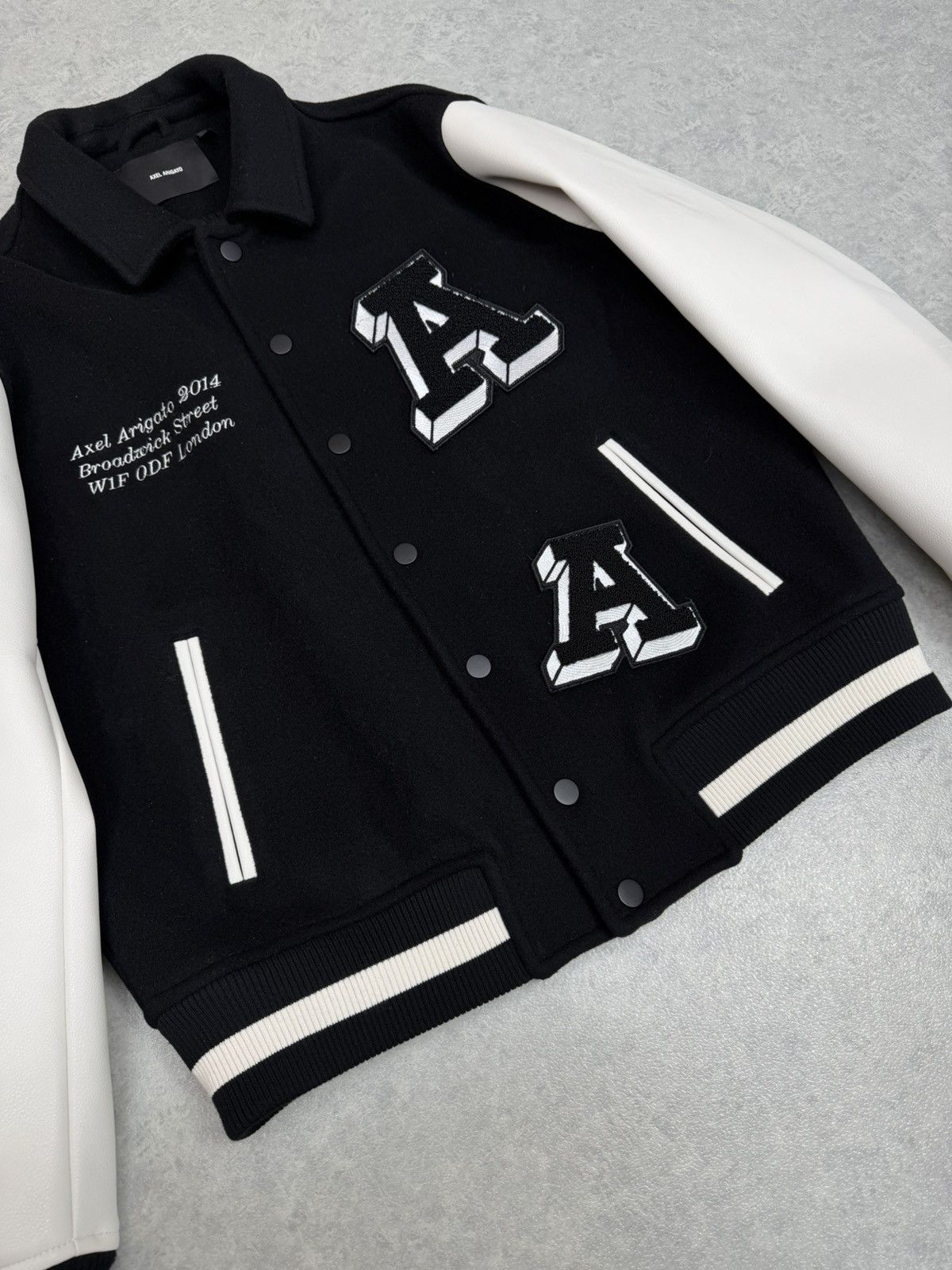 Axel Arigato Axel Arigato illusion Varsity Bomber Jacket Size L Size US L / EU 52-54 / 3 - 3 Thumbnail