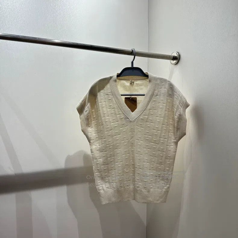 Hermes Hermes Printed H Stripe Wool Knit Vest Size XXS / US 00 / IT 34 - 1 Thumbnail