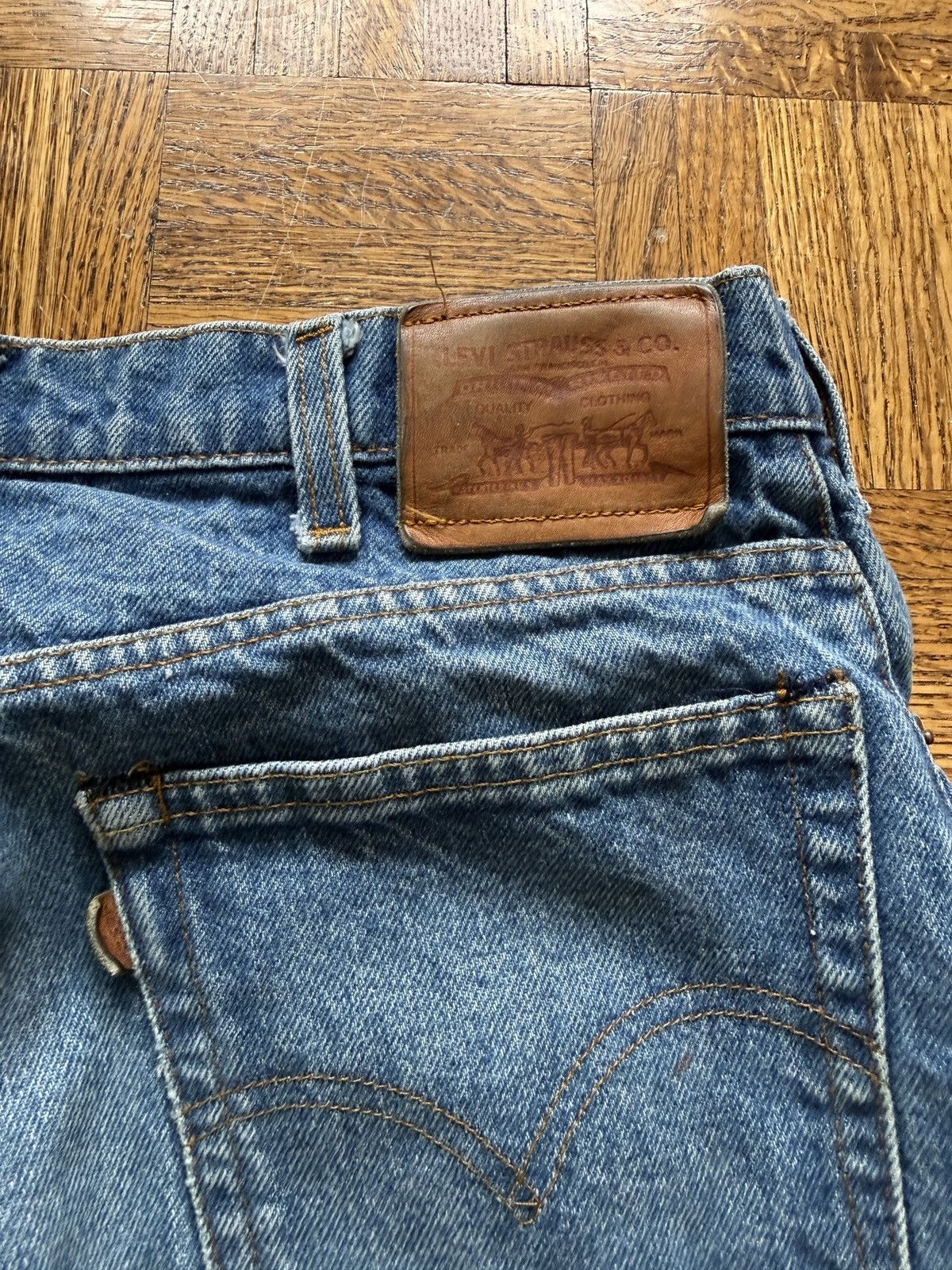 Levi's Vintage 70s Levi's Faded Leather Tab Denim Jeans Size US 32 / EU 48 - 12 Thumbnail