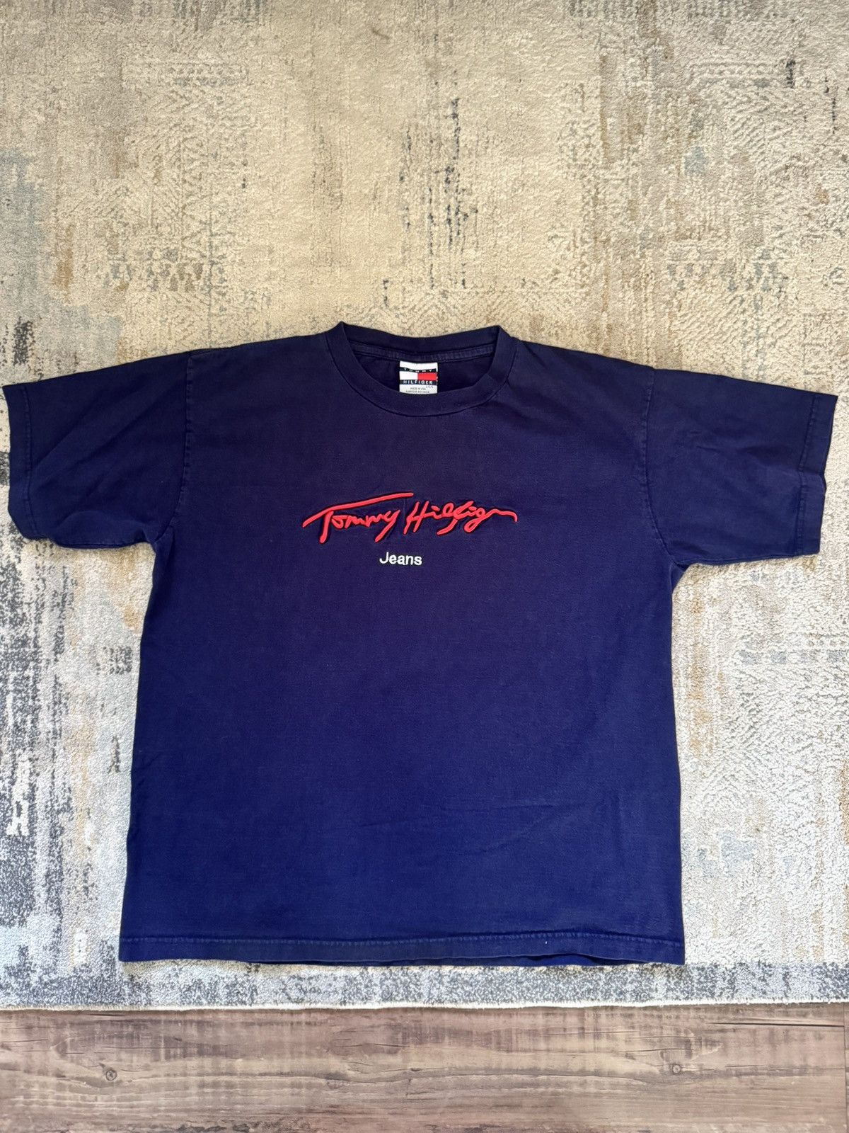 Tommy Hilfiger Vintage Tommy Hilfiger Tee Size US L / EU 52-54 / 3 - 1 Thumbnail