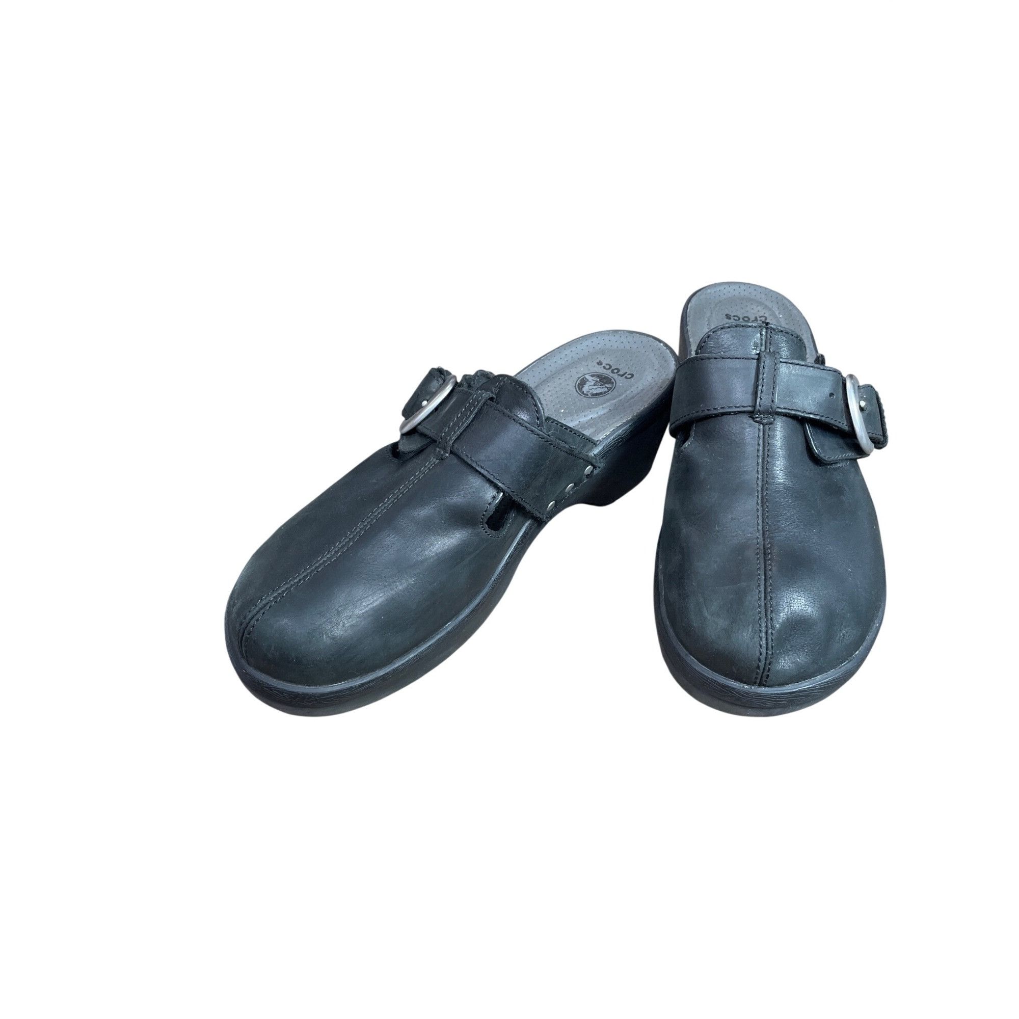 Crocs Crocs womans black leather slip on clogs mules Sz 9 SKU 9725 Size US 9 / IT 39 - 19 Thumbnail
