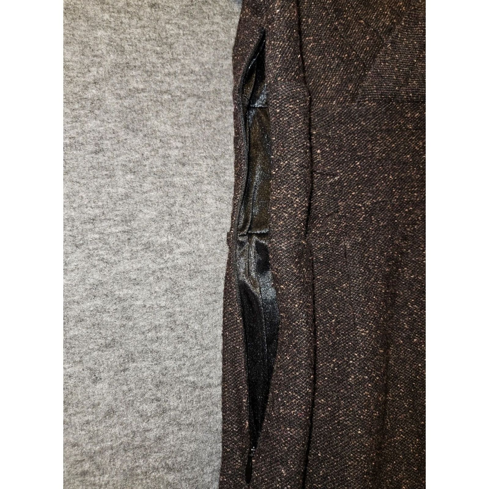Banana Republic VINTAGE Banana Republic Wool Silk Blend Dress Brown Tweed V-Neck Knee Length Lined Pencil Dress Womens 0 Regular Sleeveless Size XS / US 0-2 / IT 36-38 - 8 Thumbnail
