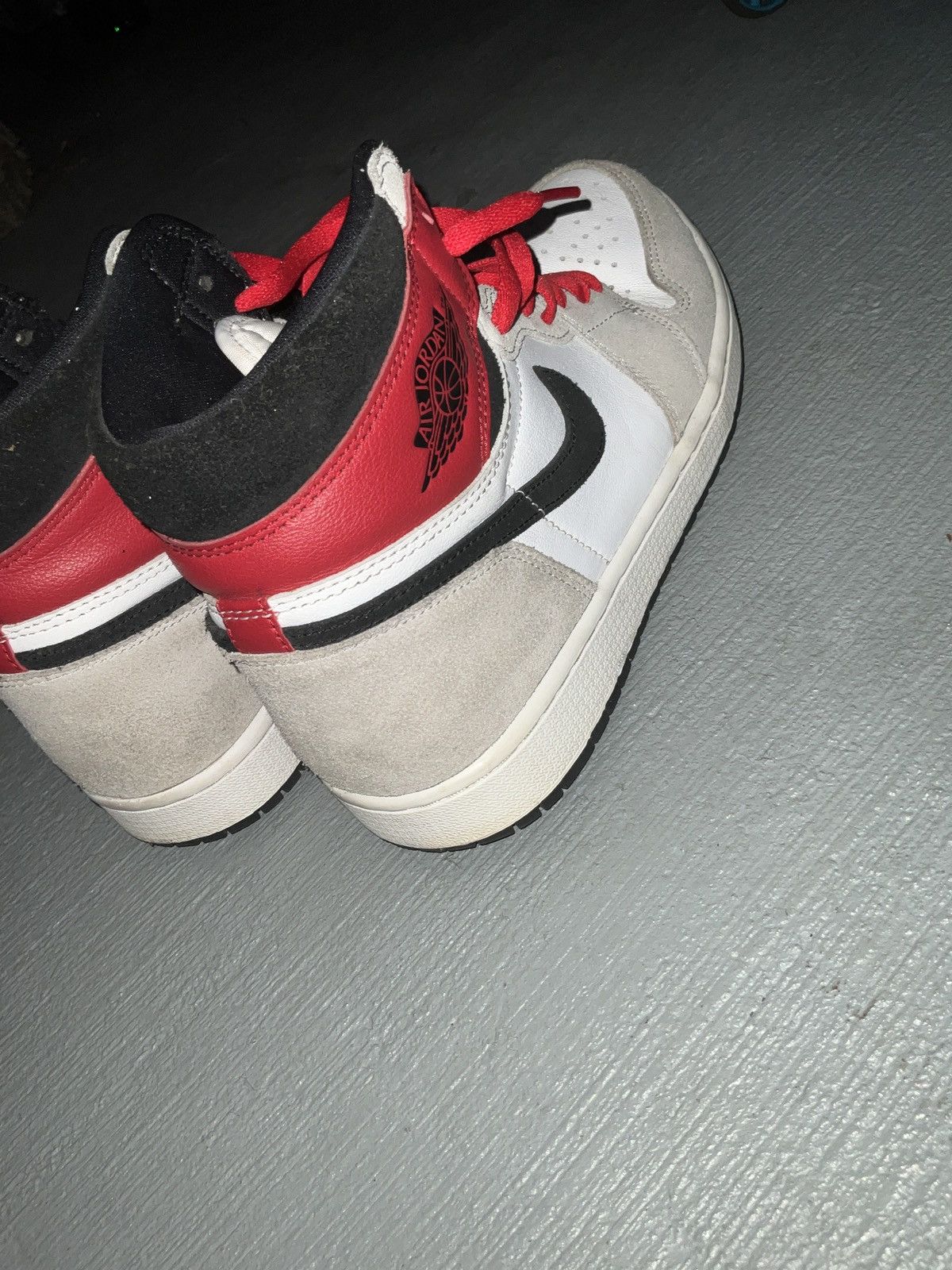 Jordan Brand Jordan 1 smoke grey Size US 10.5 / EU 43-44 - 6 Thumbnail