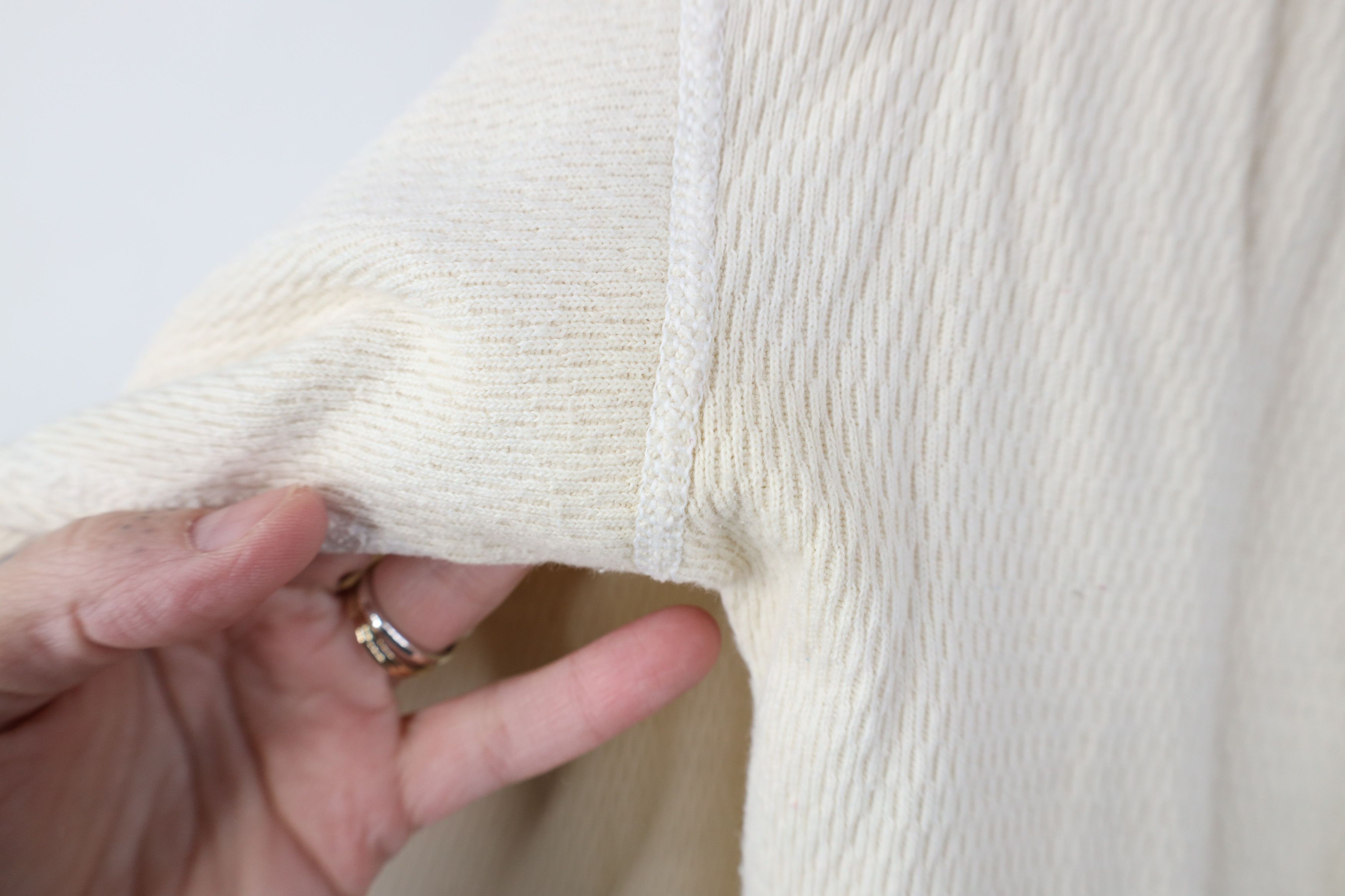 Vintage Vintage 70s Streetwear Waffle Knit Long Sleeve T-Shirt USA Size US XL / EU 56 / 4 - 6 Thumbnail