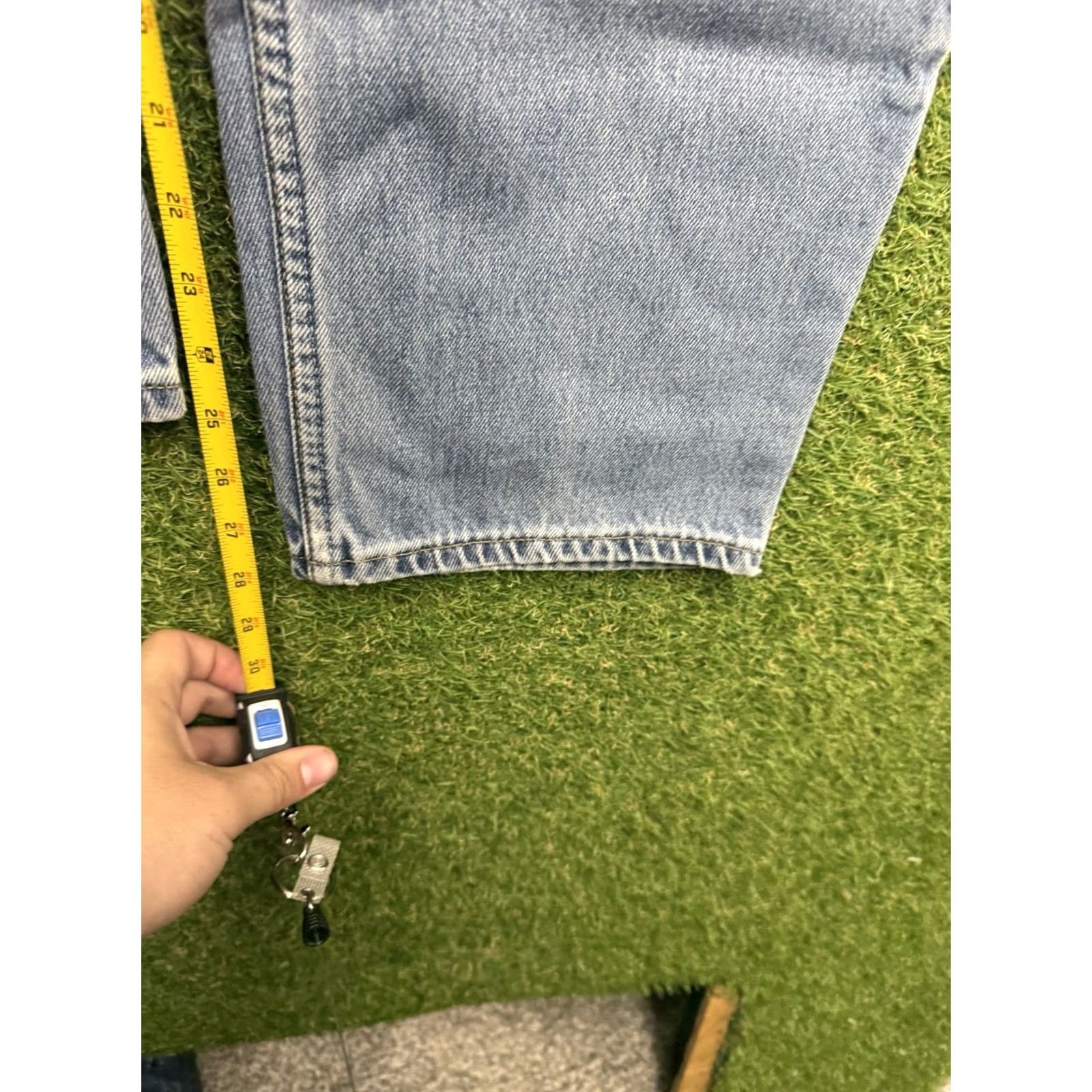 Levi's Levi's 550 Jeans Mens 36x30 Light Wash Denim Relaxed Tapered Casual Workwear Blue Jeans Mens Size US 36 / EU 52 - 7 Thumbnail