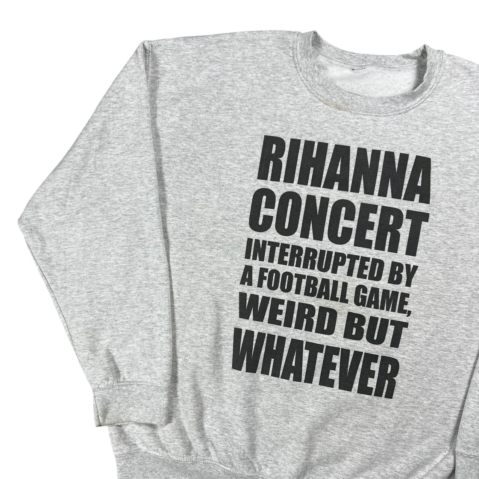 Band Tees × Rihanna Y2K RIHANNA CONCERT SUPER BOWL HALFTIME SHOW crewneck Size US XL / EU 56 / 4 - 4 Thumbnail