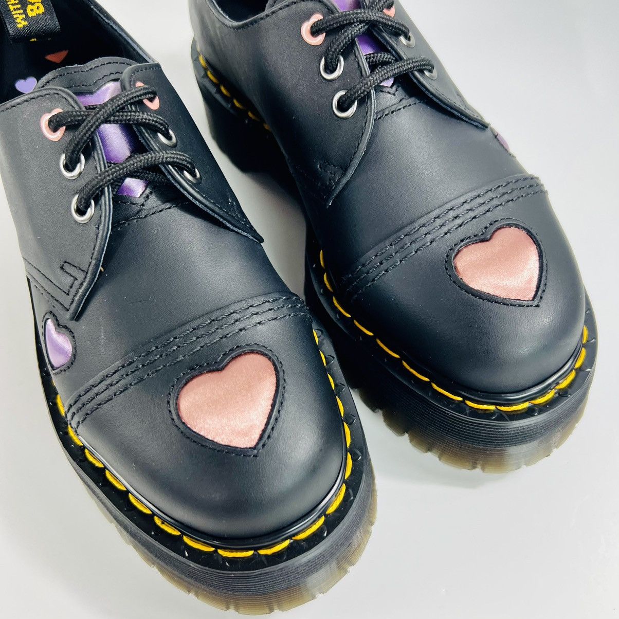 Dr. Martens Dr. Martens 1461 Quad Hearts Oxford Platform Size 7 Size US 7 / IT 37 - 12 Thumbnail