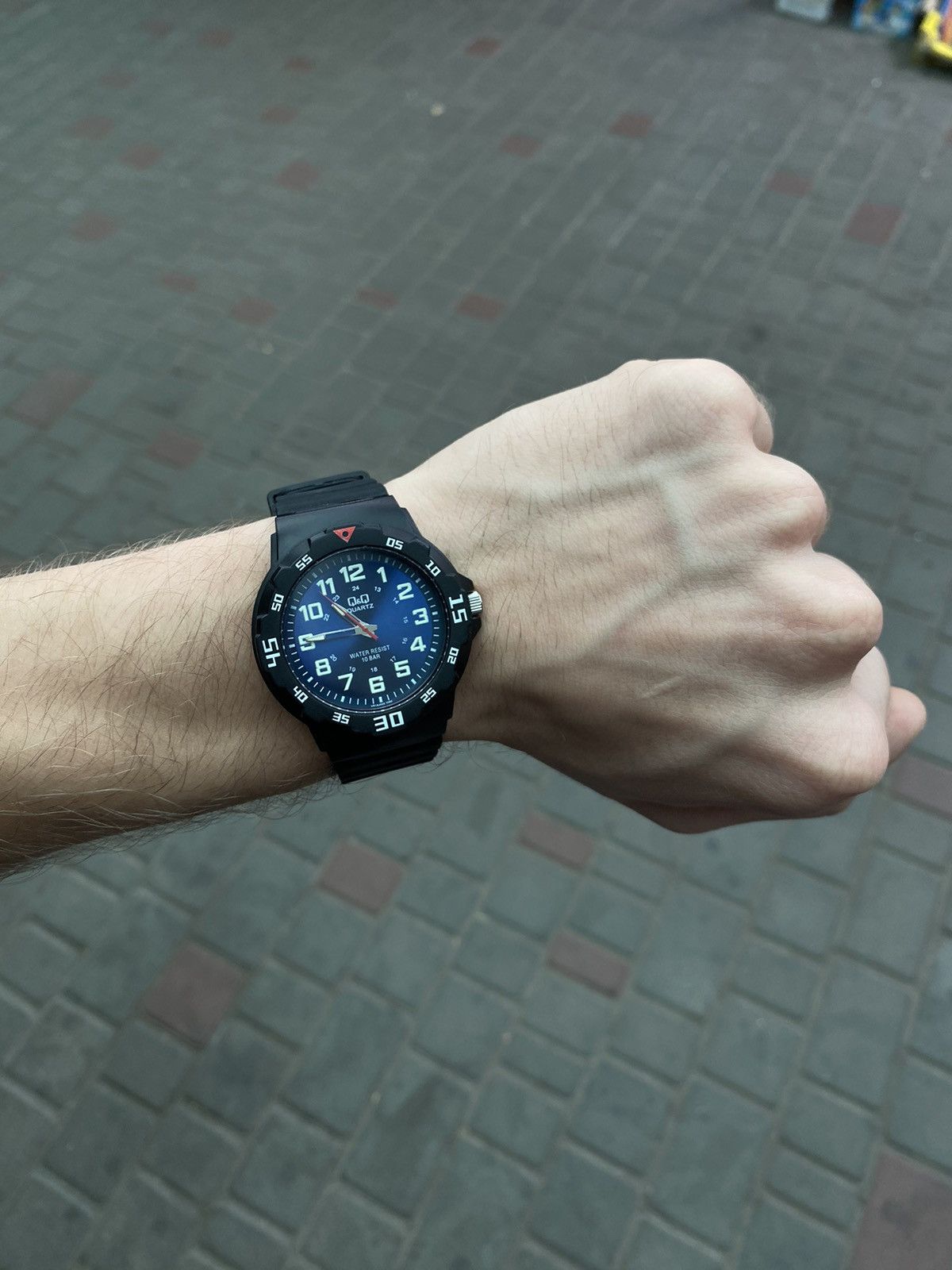 Japanese Brand Men's Water Resistant Sports Q&Q Watch Size ONE SIZE - 1 Thumbnail