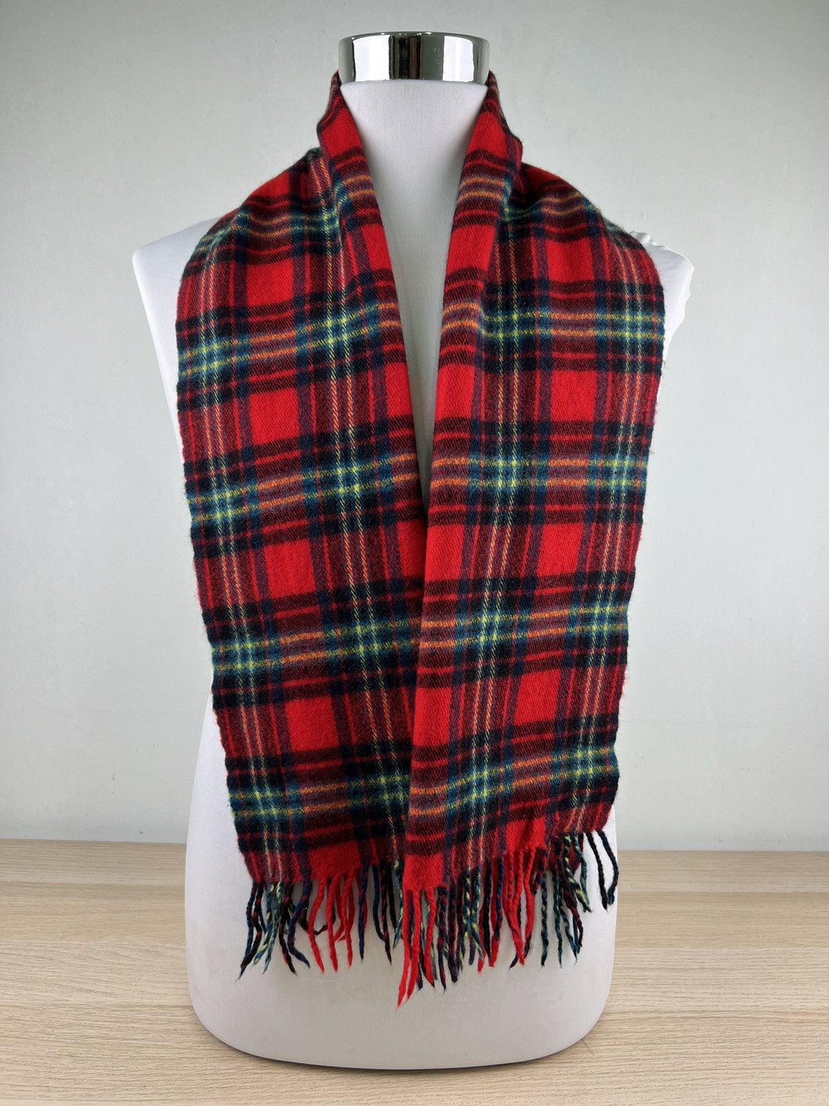 Michiko Koshino Michiko Koshino Scarf / Muffler / Neckwear M067 Size ONE SIZE - 1 Thumbnail