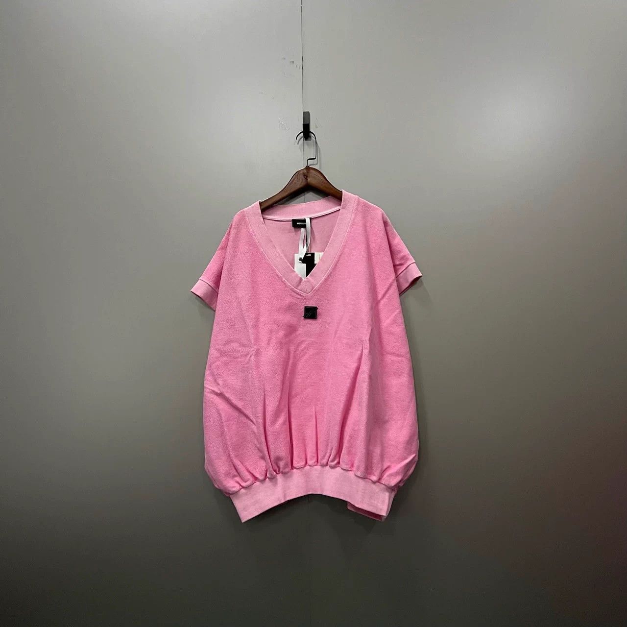 WE11DONE WE11DONE pink logo V-neck vest S size Size S / US 4 / IT 40 - 1 Thumbnail