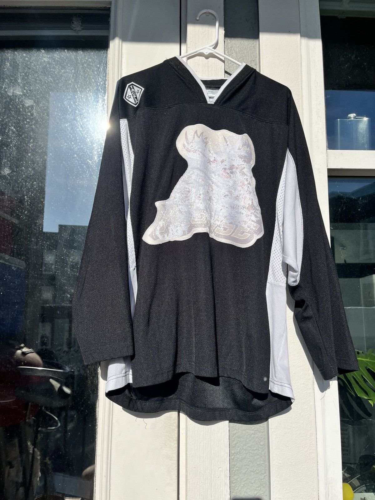 NHL Tackla moose distressed jersey size large Size US L / EU 52-54 / 3 - 1 Thumbnail