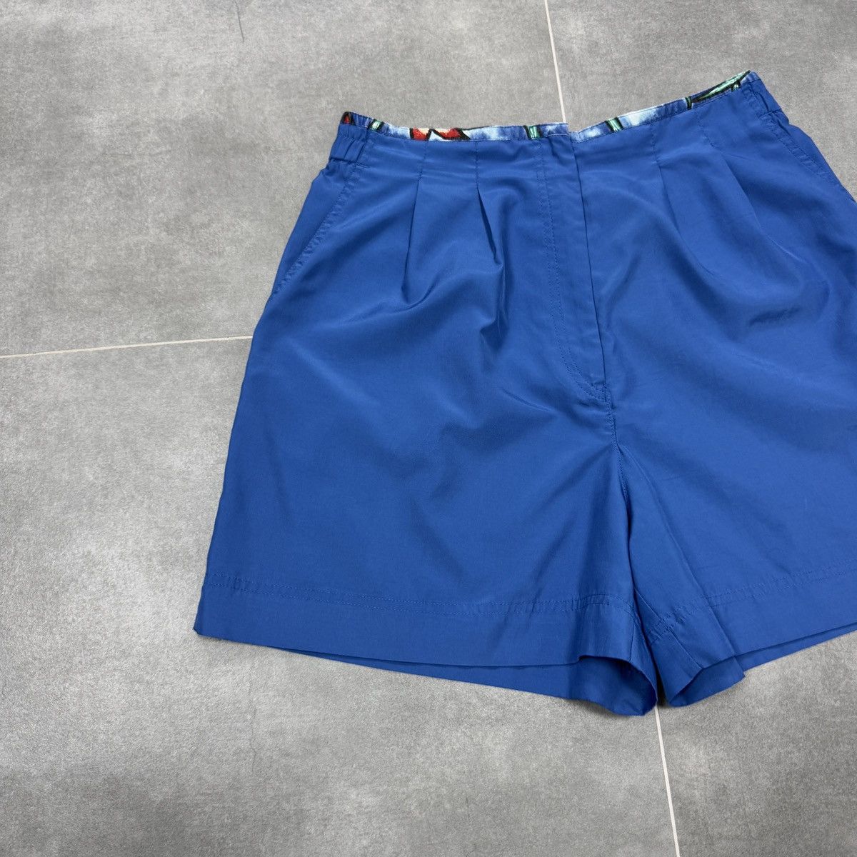 Adidas × Vintage Vintage Adidas Women Shorts Size USA 12 Size 34" / US 12 / IT 48 - 3 Thumbnail