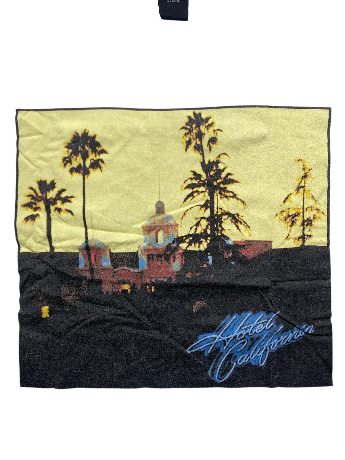 Band Tees VINTAGE EAGLES HOTEL CALIFORNIA HELL FREEZES OVER 1994 TOUR Size US L / EU 52-54 / 3 - 8 Thumbnail