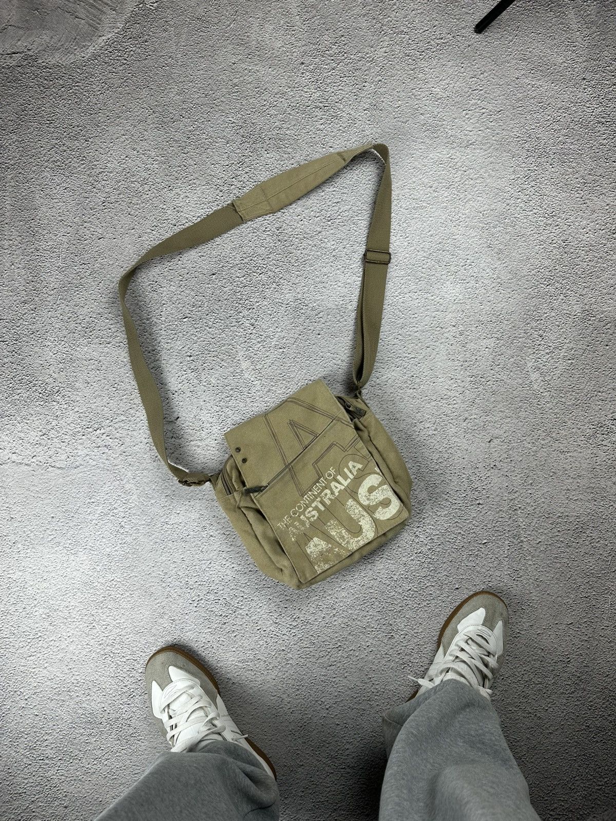 Japanese Brand Vintage Diesel Style Shoulder Bag Canvas Y2K Faded SK8 Size ONE SIZE - 1 Thumbnail