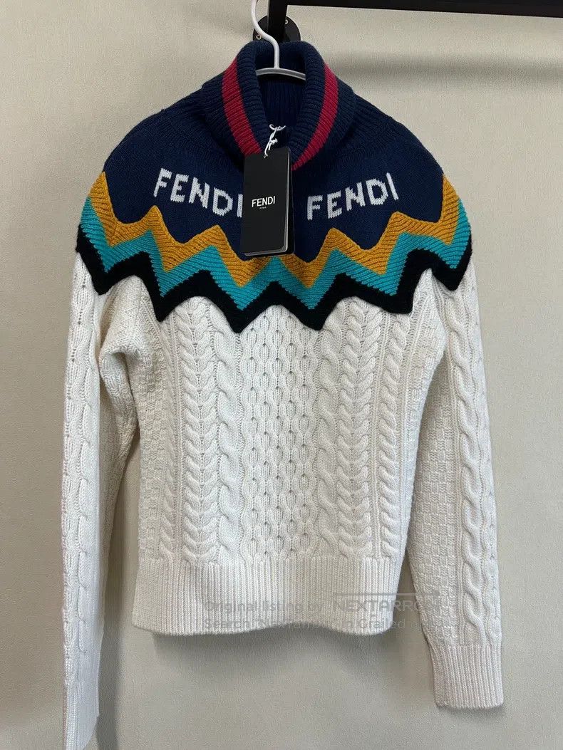 Fendi Fendi Sweater Size XS / US 0-2 / IT 36-38 - 1 Thumbnail