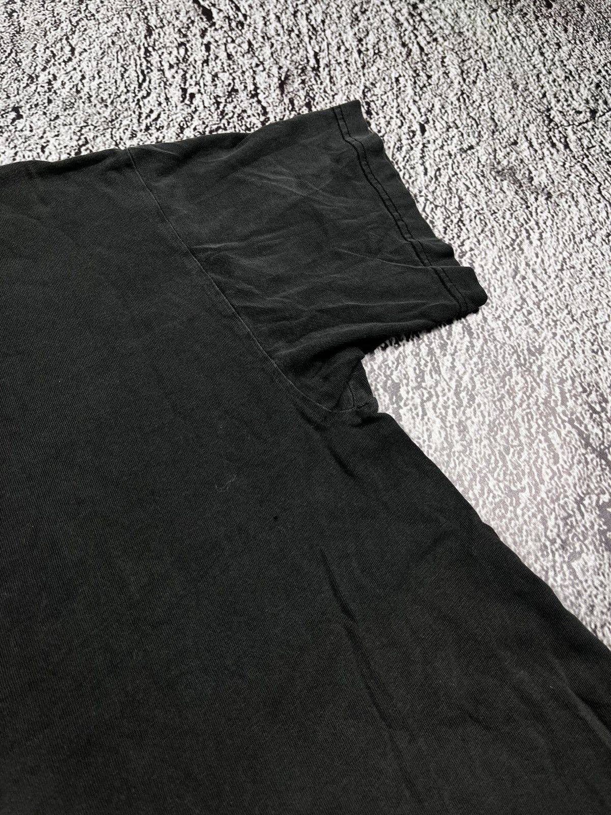 Band Tees Vintage Y2K Humor «What am I doing here» big logo faded tee Size US M / EU 48-50 / 2 - 17 Thumbnail