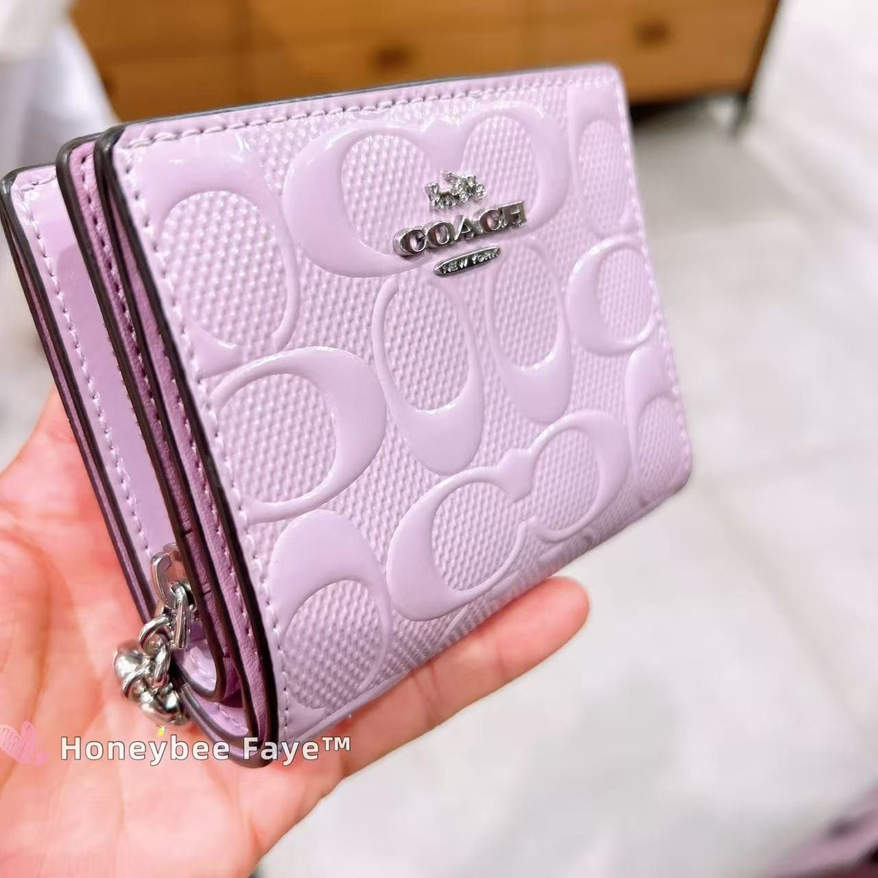 Coach Snap Wallet In Signature Leather With Heart Charm CDF21 Size ONE SIZE - 3 Thumbnail