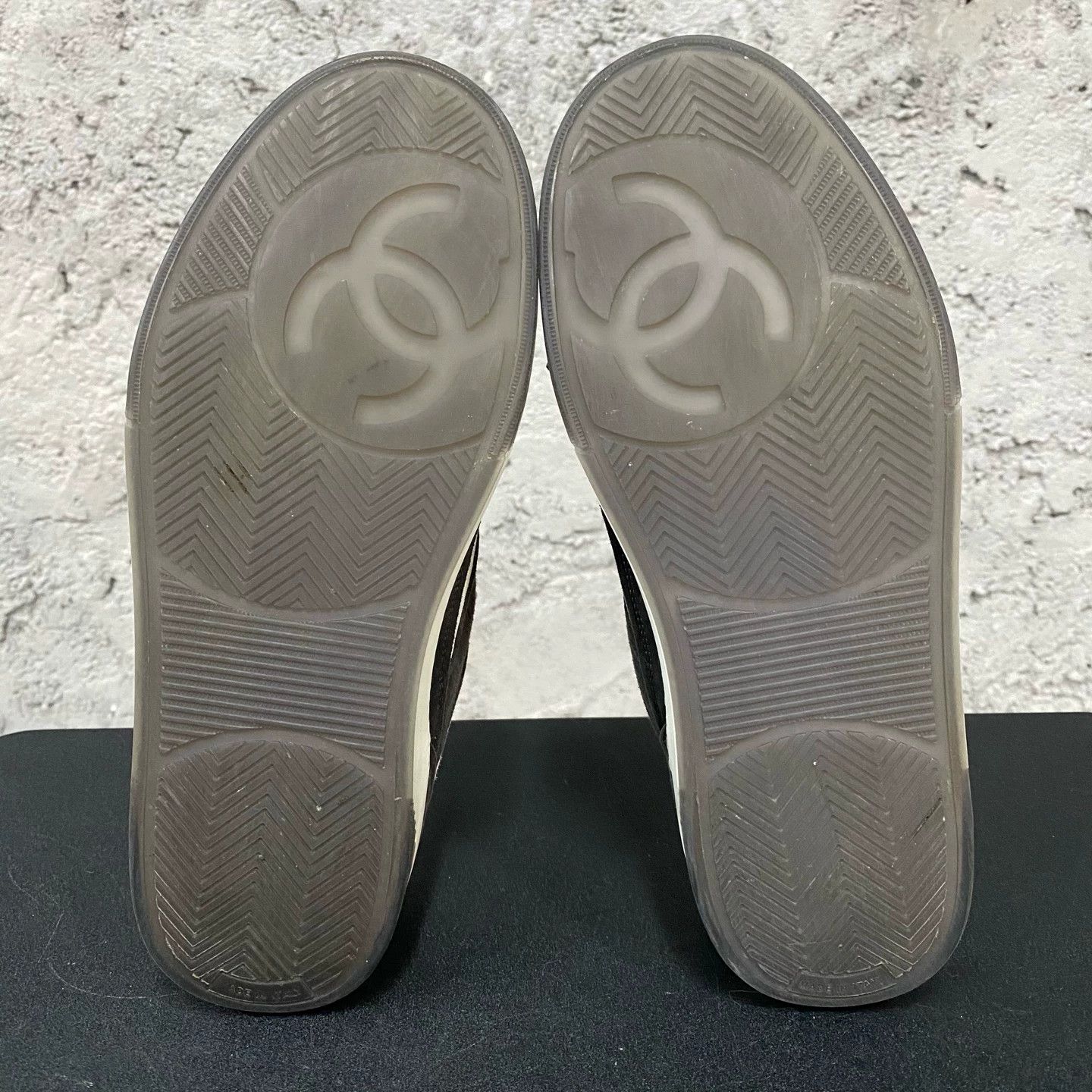 Chanel Chanel Black & White Panda Sneakers 37 Size US 6 / IT 36 - 7 Thumbnail