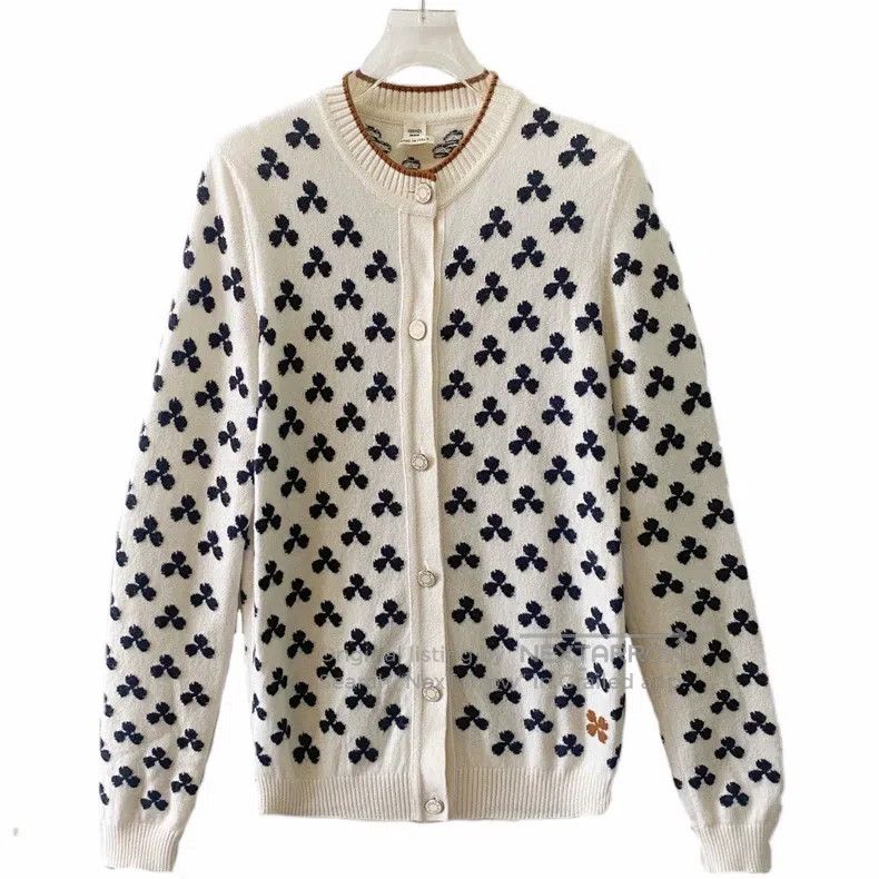 Hermes Hermes White cashmere knit cardigan Size XS / US 0-2 / IT 36-38 - 2 Thumbnail