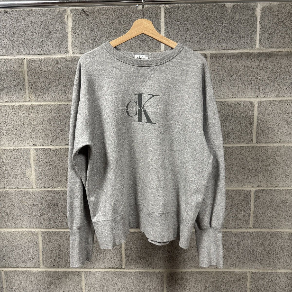 Vintage Vintage Calvin Klein Jeans Sweatshirt Faded ERD Grunge Size US L / EU 52-54 / 3 - 1 Thumbnail