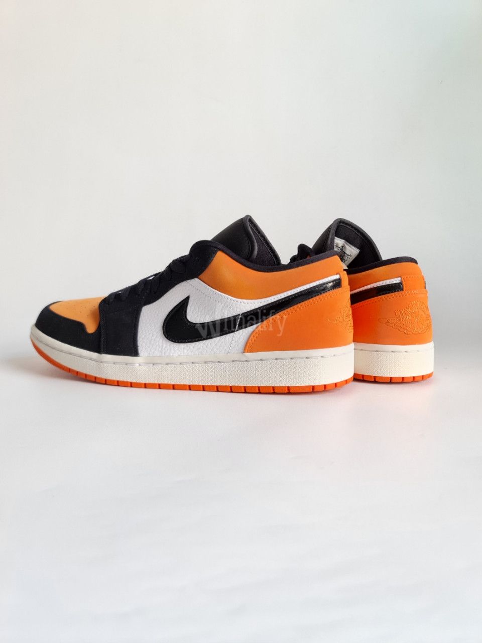 Jordan Brand Nike Air Jordan 1 Low Shattered Backboard 553558-128 Size US 12 / EU 45 - 5 Thumbnail
