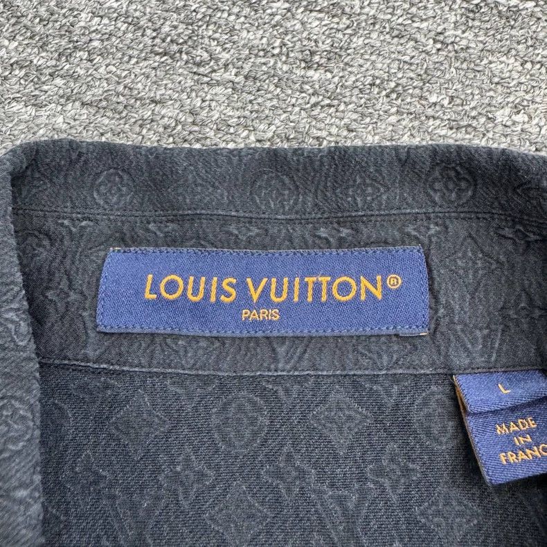 Louis Vuitton Louis Vuitton Mulberry silk short-sleeved shirt printed wi Size US L / EU 52-54 / 3 - 2 Thumbnail