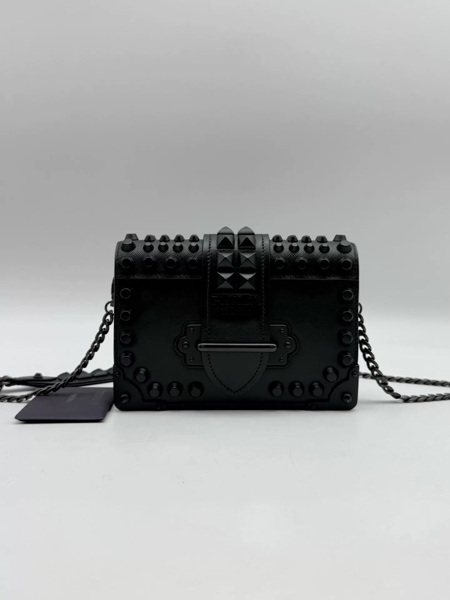 Prada Pre-loved Bag Very good condition Size ONE SIZE - 1 Thumbnail