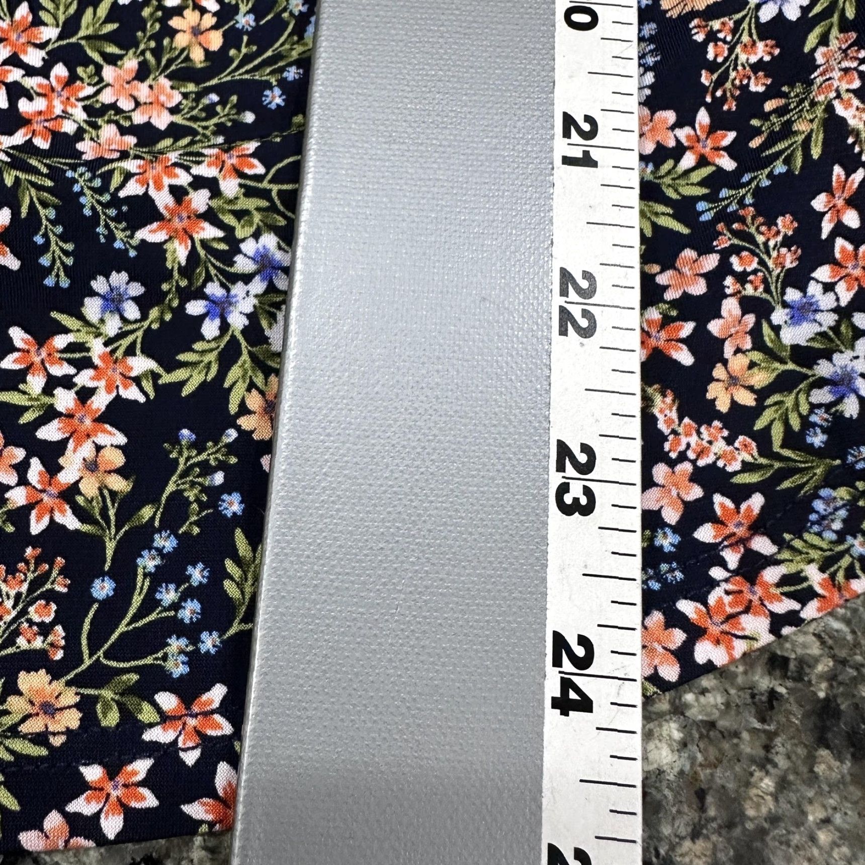 Vince Camuto Vince Camuto Blouse S Blue Floral V-Neck Long Sleeve Feminine Womens Shirt Clothing Size S / US 4 / IT 40 - 5 Thumbnail