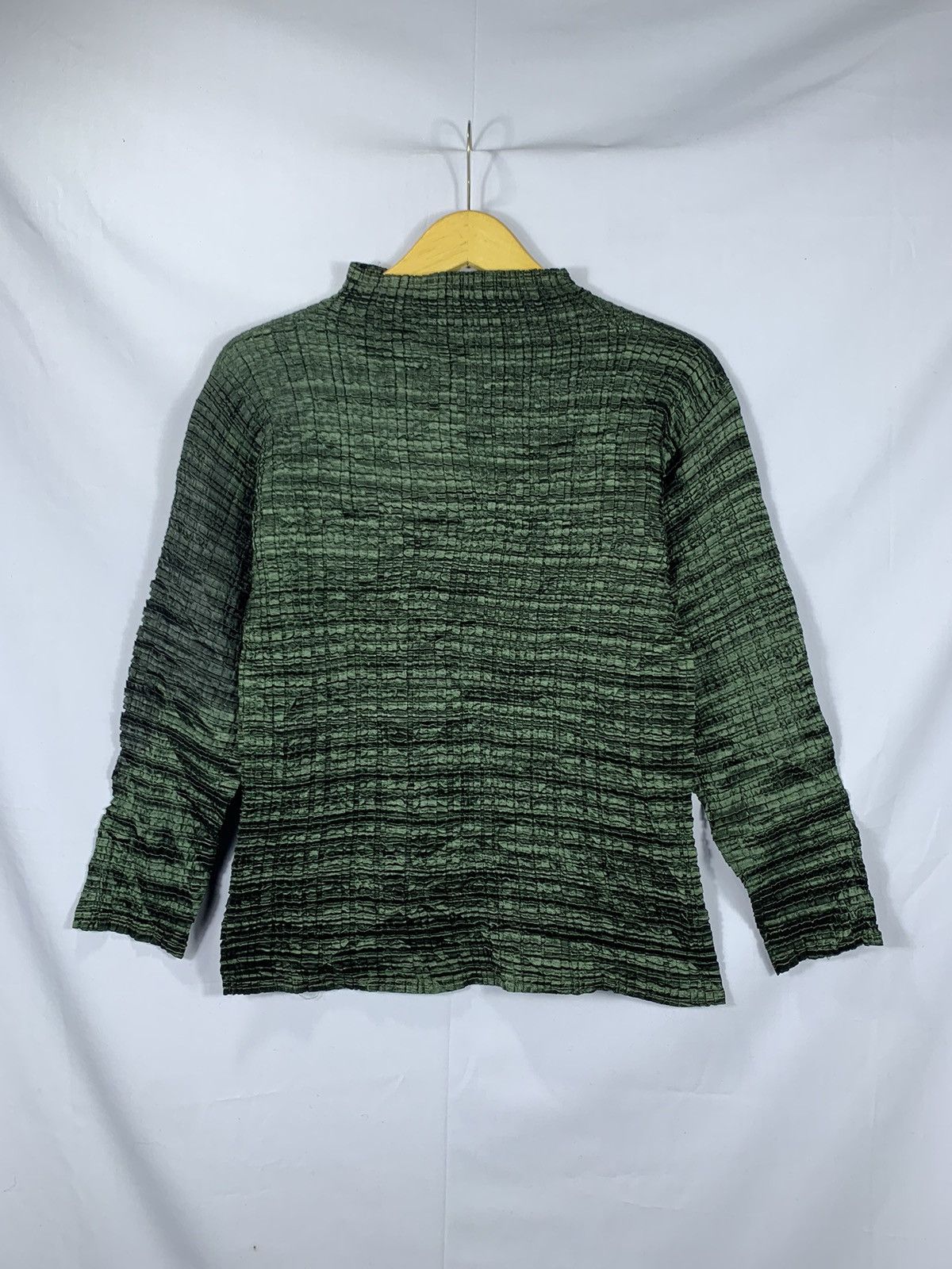 Issey Miyake UNDEFINED GREEN PLEATS KNITT ISSEY-STYLE OUTER Size US M / EU 48-50 / 2 - 2 Thumbnail
