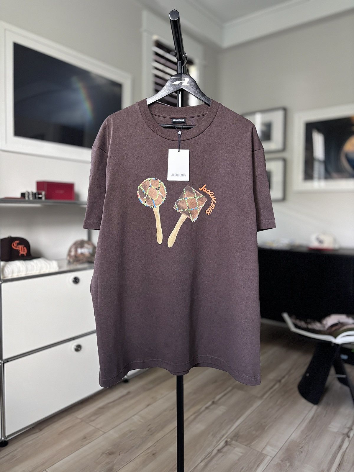 Jacquemus | Maraca Print Mocha Brown Logo Graphic Tee, Men's (Size Xxl) — image 2 of 6
