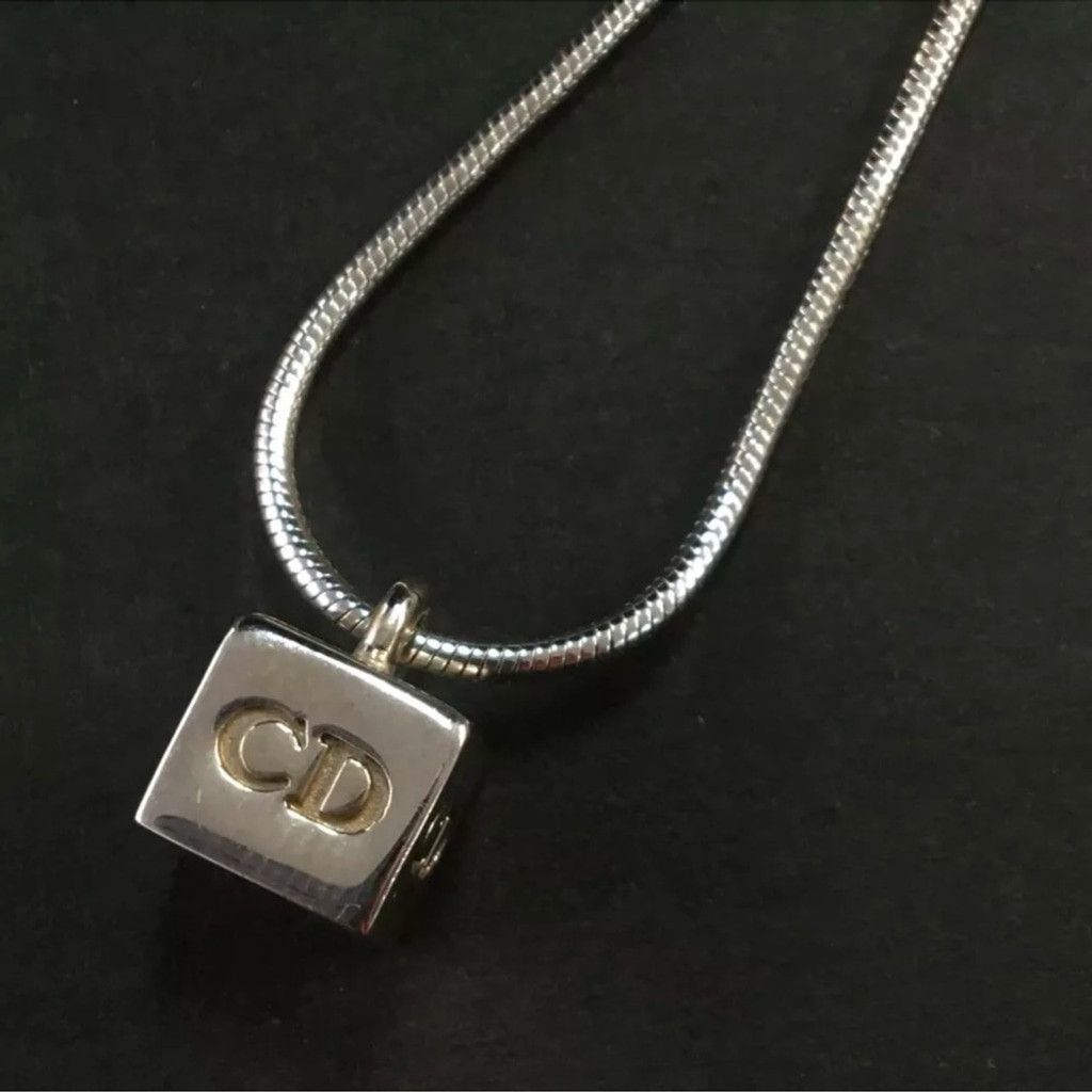 Dior Rare Silver Dior CD necklace excellent vintage condition Size ONE SIZE - 2 Thumbnail