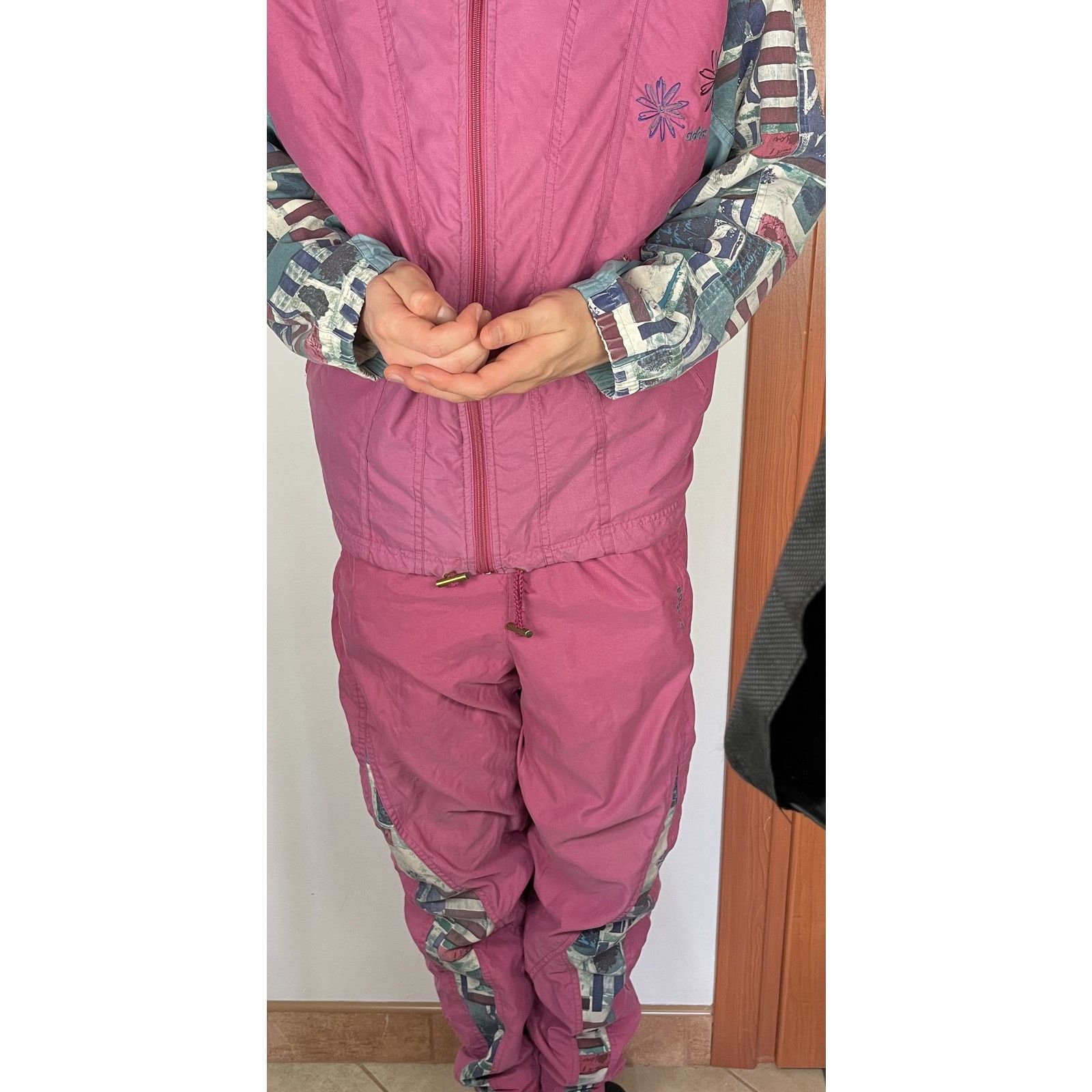Adidas × Vintage Vintage Adidas Women's Pink Floral Full Zip Tracksuit Medium Size M / US 6-8 / IT 42-44 - 2 Thumbnail