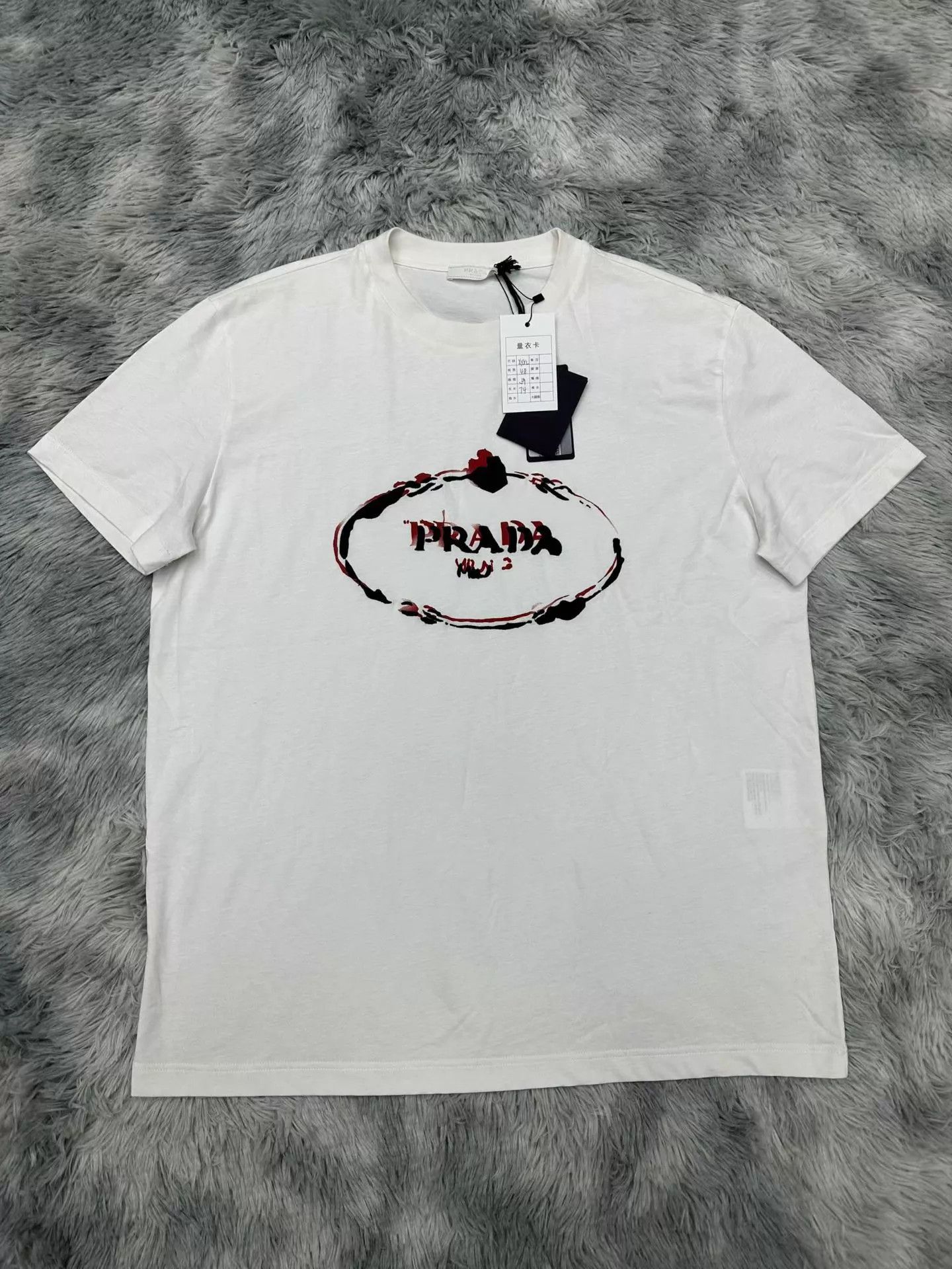 Prada Prada Embossed Logo Short Sleeve XXXL Size 3XL / US 20-22 - 1 Thumbnail