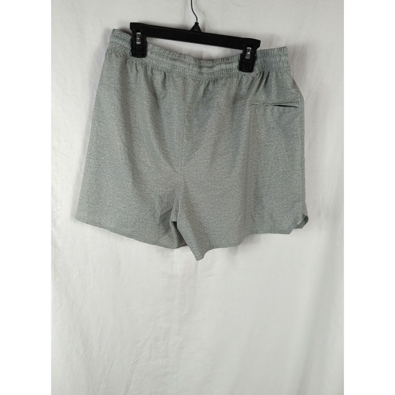 Vintage All In Motion Shorts Womens M Sage Green Built In Panty Elastic Waist Running & Jogging 30 in Waist 15" 5" Inseam NWOT Size 30" / US 8 / IT 44 - 3 Thumbnail