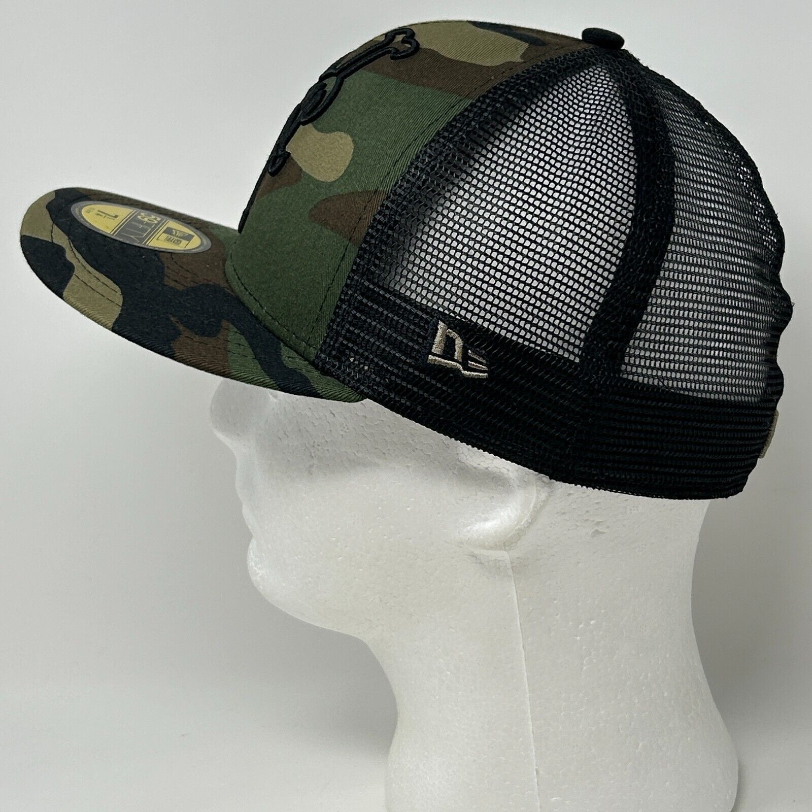 New Era New York NY Mets Camo Trucker Hat Baseball Cap Green 7 1/4 Size ONE SIZE - 6 Thumbnail