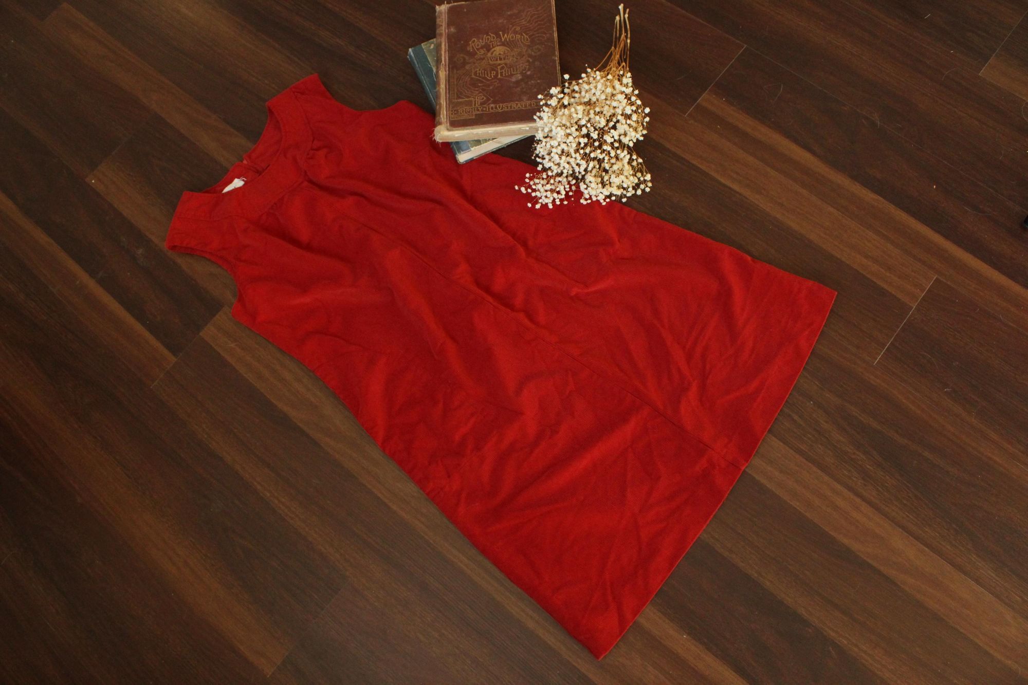 Vintage Vintage 1980s Dress With Pockets, Red Corduroy Shaker Sport Size M / US 6-8 / IT 42-44 - 9 Thumbnail
