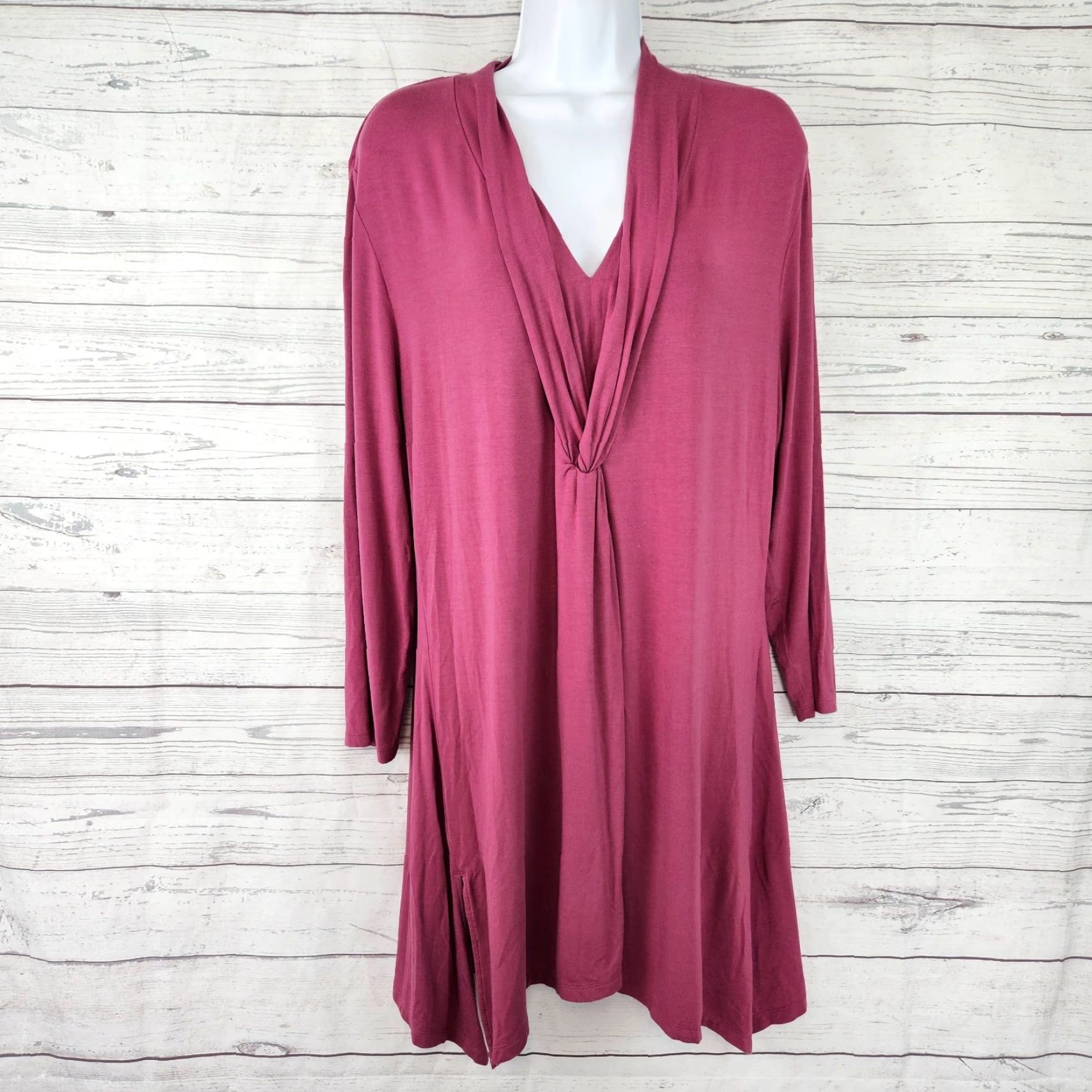 Soft Surroundings Soft Surroundings Womens Tunic L Purple Long Sleeve Modal Blend Blouse Shirt Womens L Purple Tunic 20.5" 31.5" 20.5" Measurements Size L / US 10 / IT 46 - 2 Thumbnail