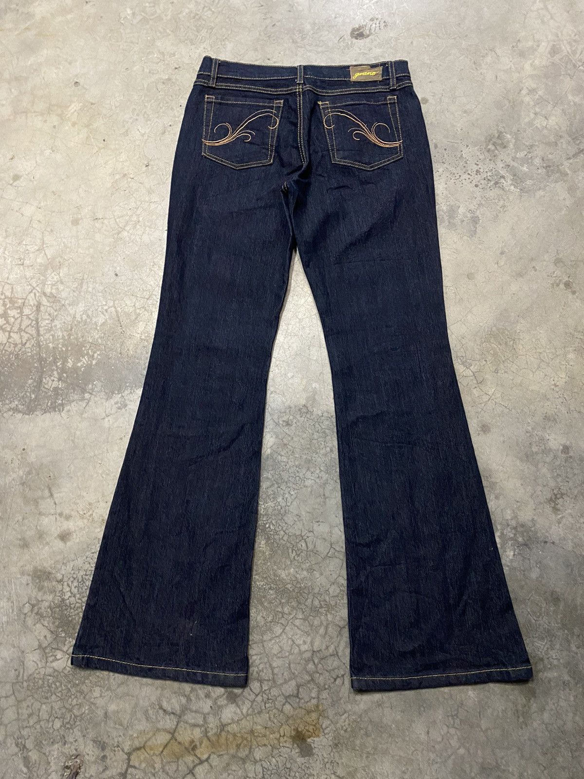 Designer × Indigo × Japanese Brand Flare Jeans Japanese Grane Flare Stretchable Indigo Size US 30 / EU 46 - 1 Thumbnail