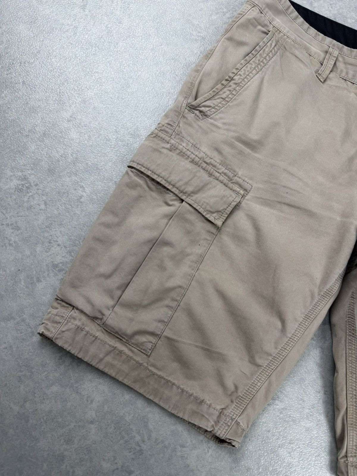 Stone Island Stone Island Cargo Shorts Beige Size W30 Size US 30 / EU 46 - 3 Thumbnail