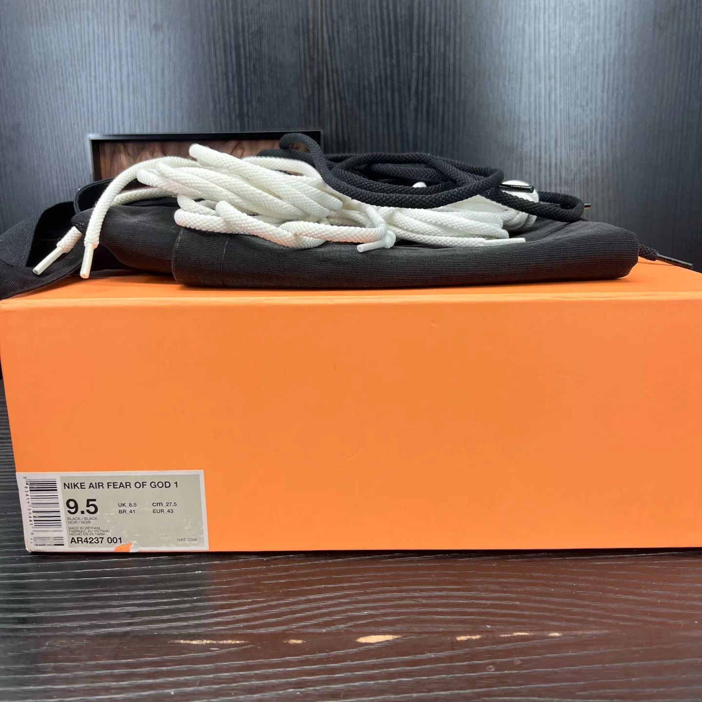 Nike fog black white size 43 near new Size US 10 / EU 43 - 9 Thumbnail